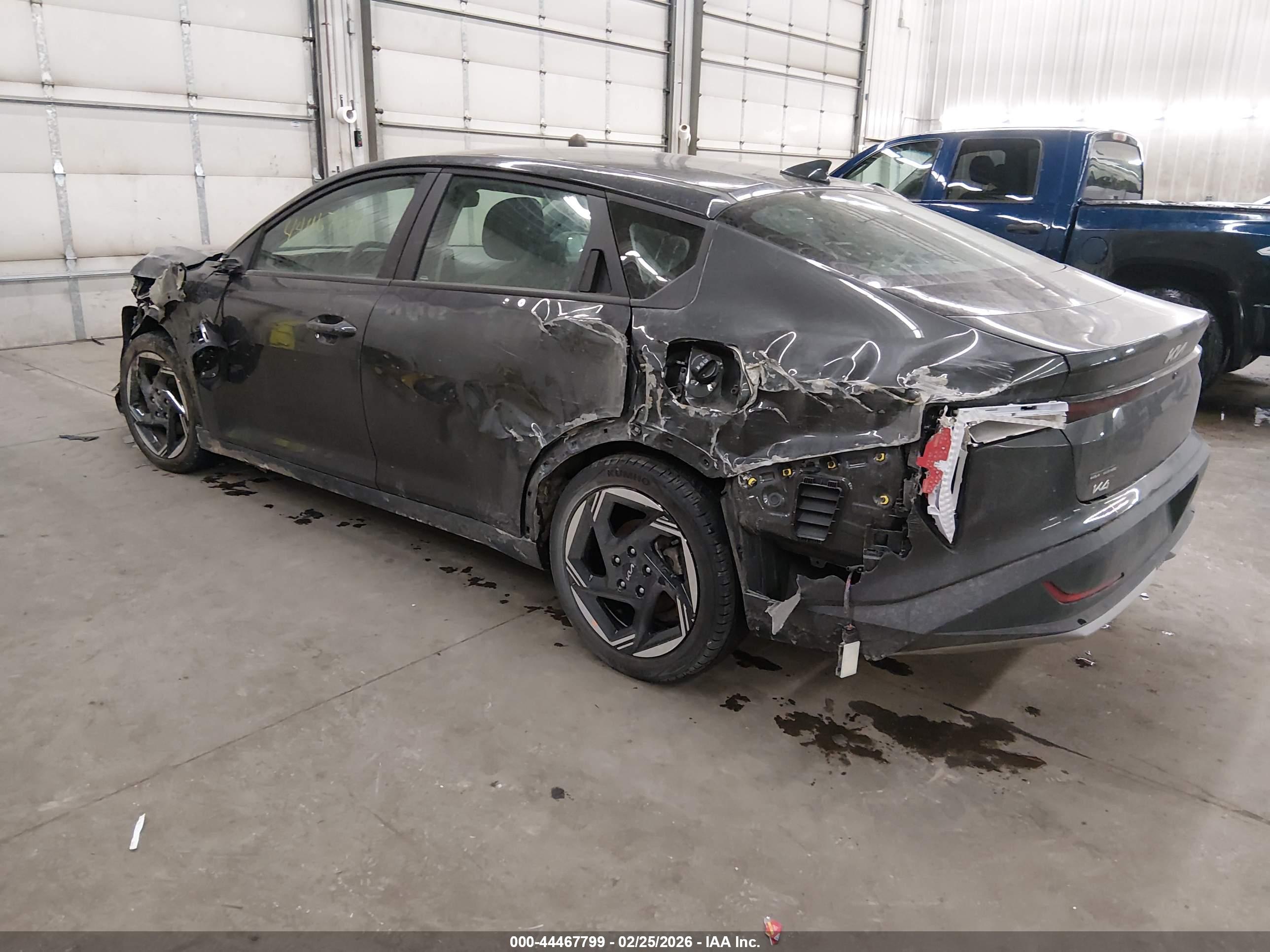 KIA K4 image 3