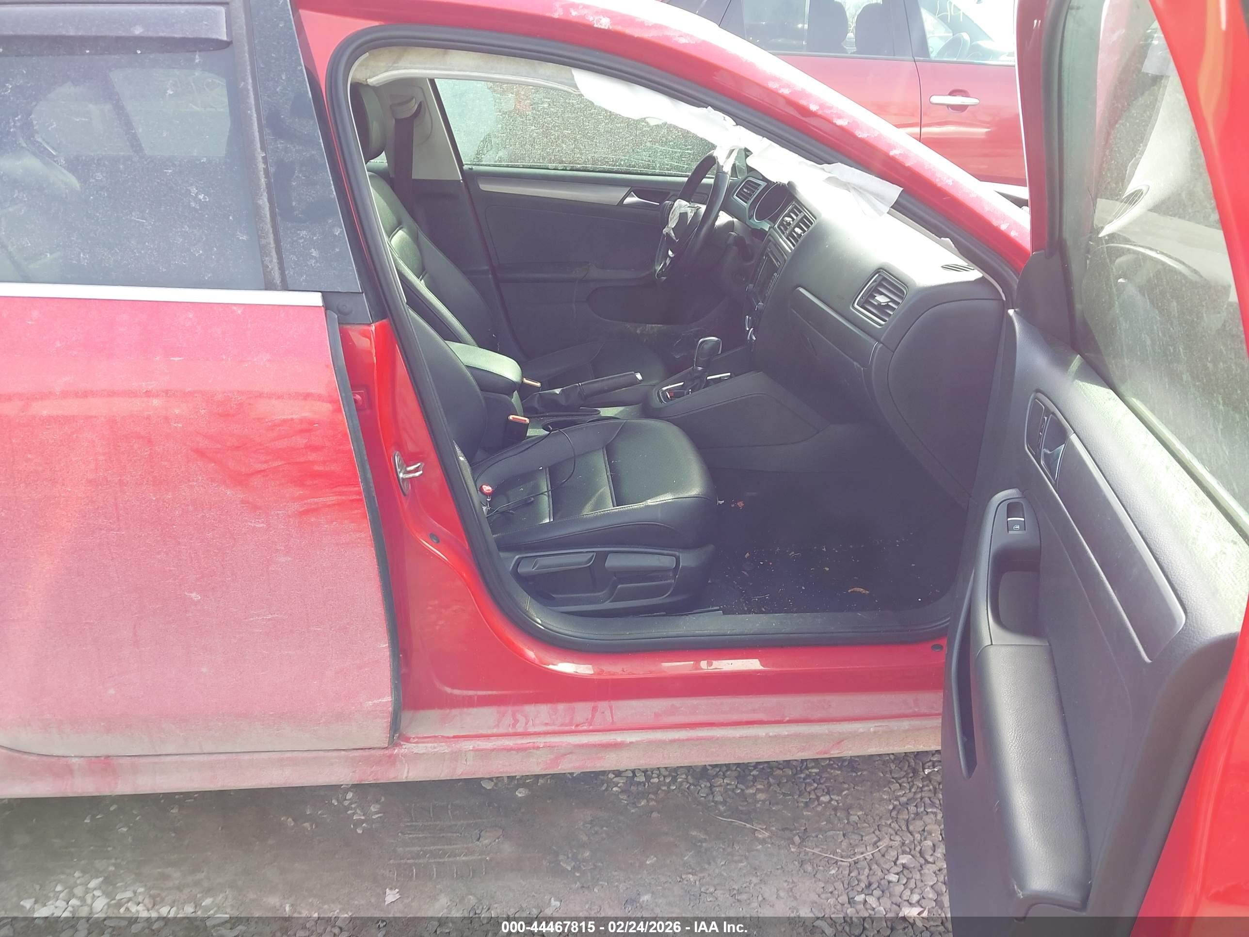 VOLKSWAGEN JETTA image 5