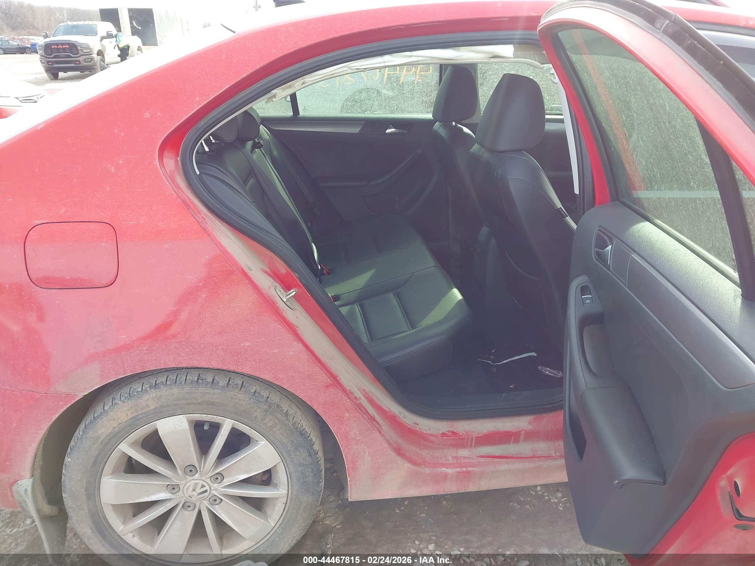 VOLKSWAGEN JETTA image 8