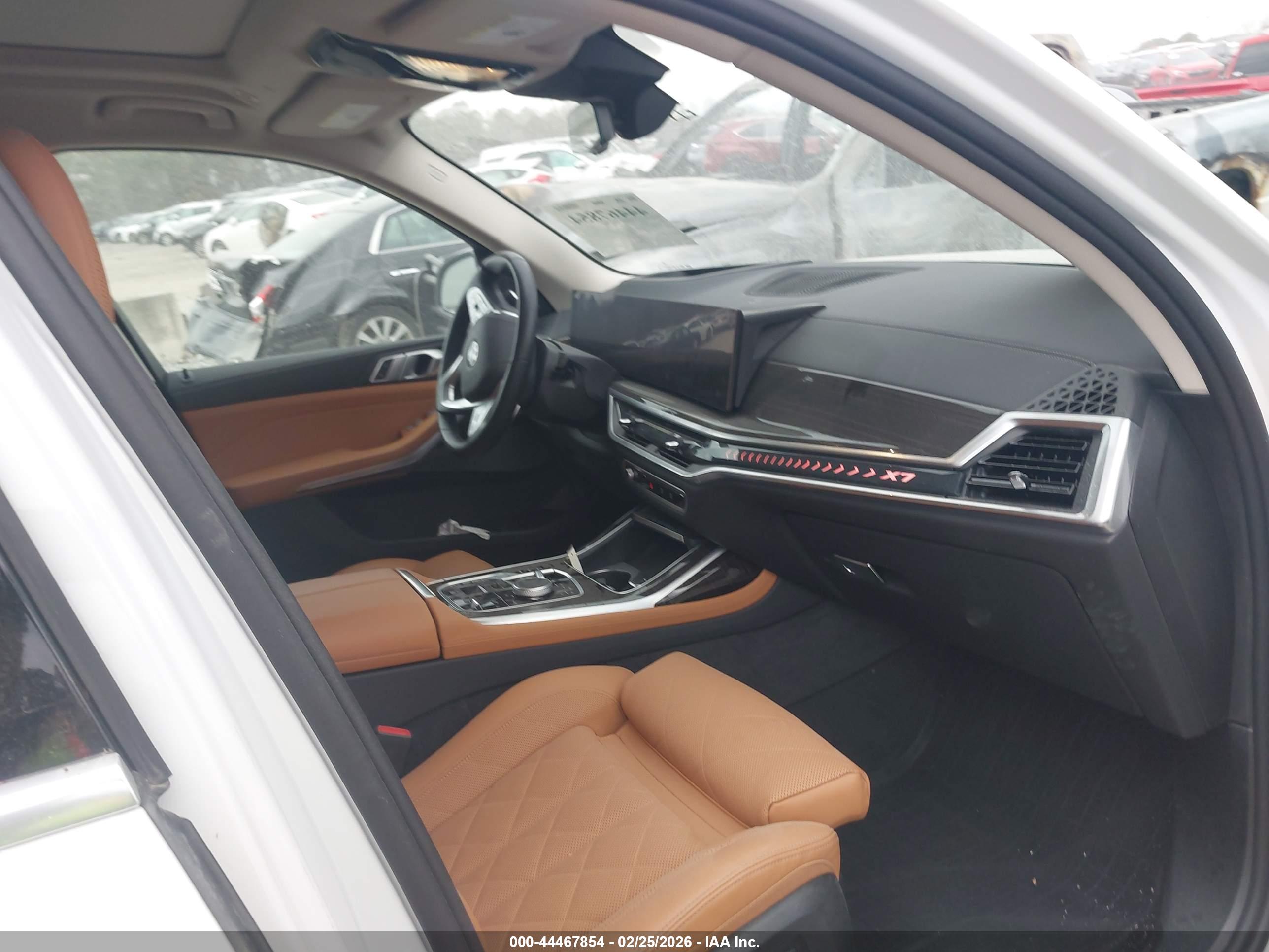 BMW X7 image 5