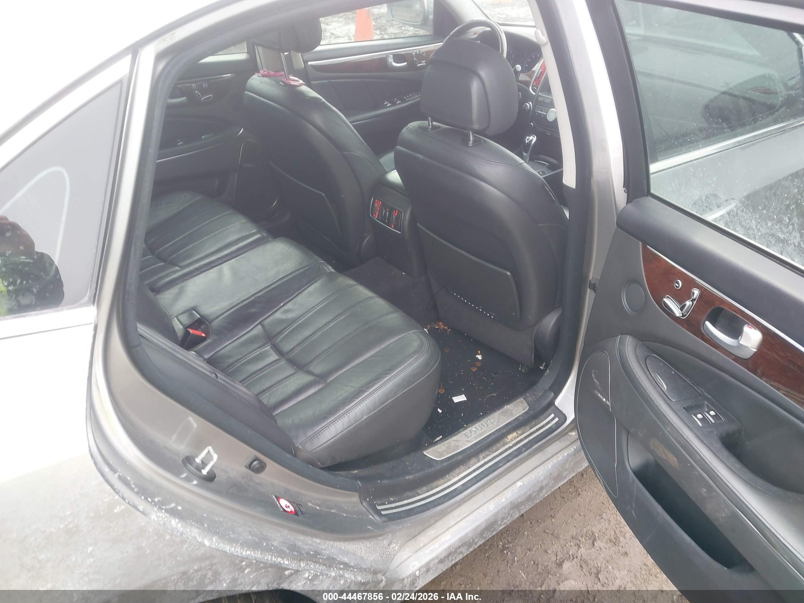 HYUNDAI EQUUS image 8