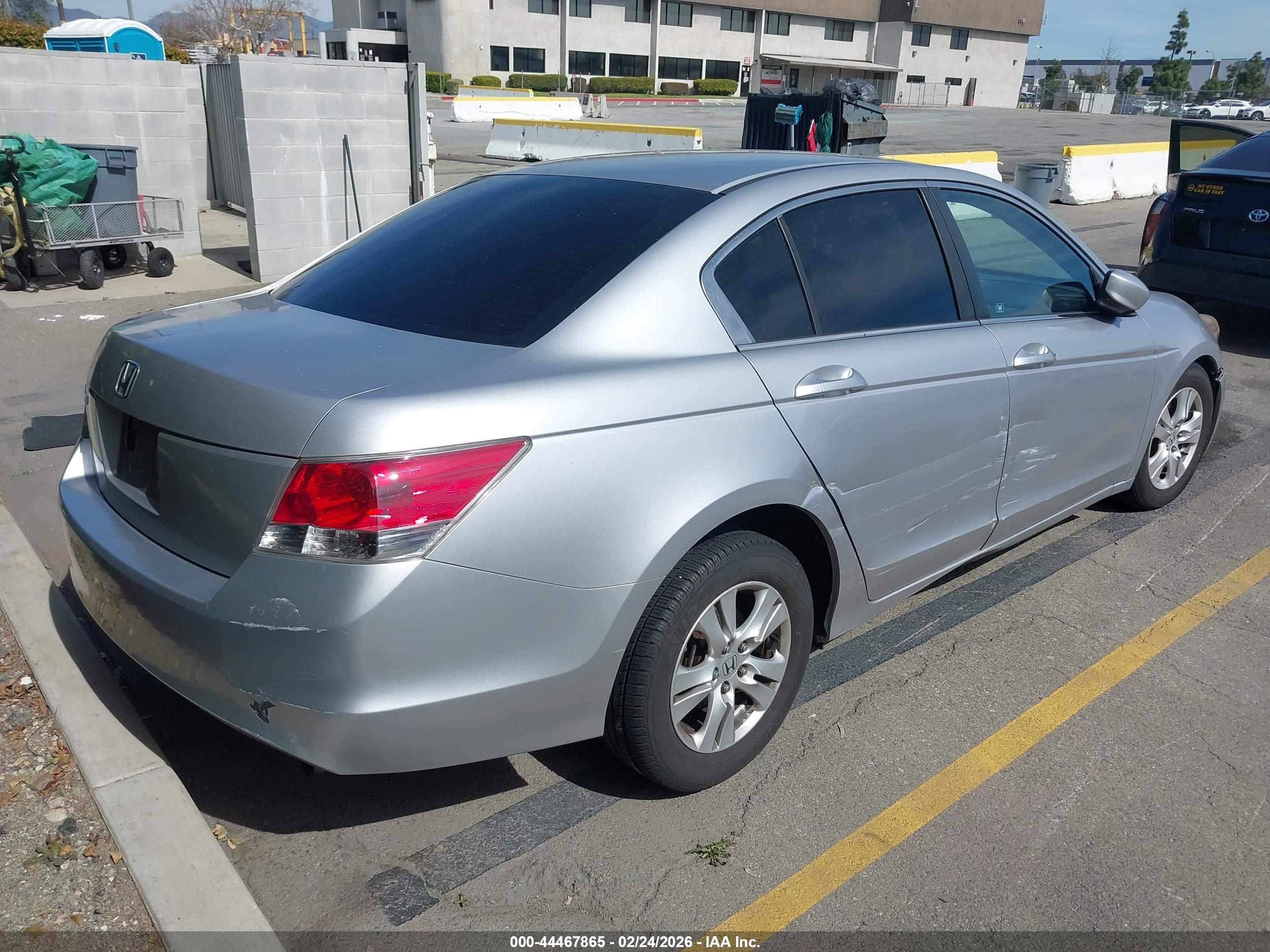 HONDA ACCORD image 4