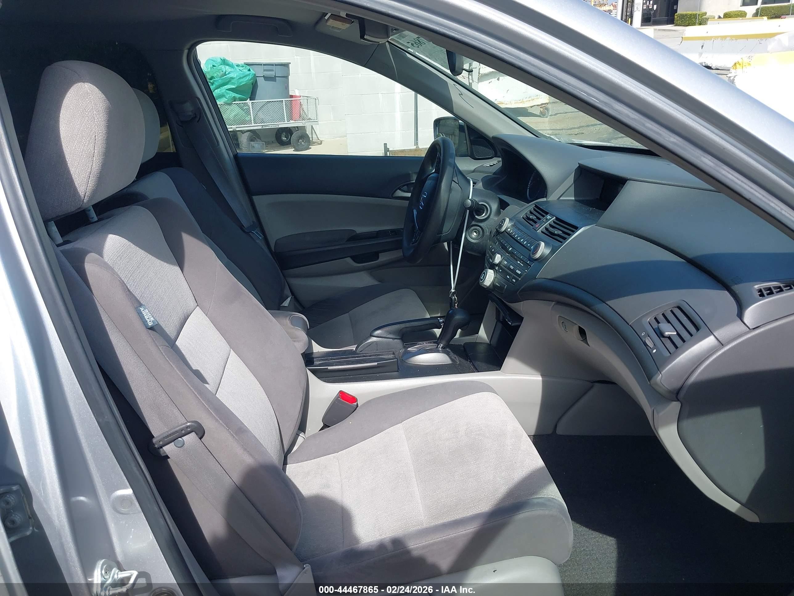 HONDA ACCORD image 5