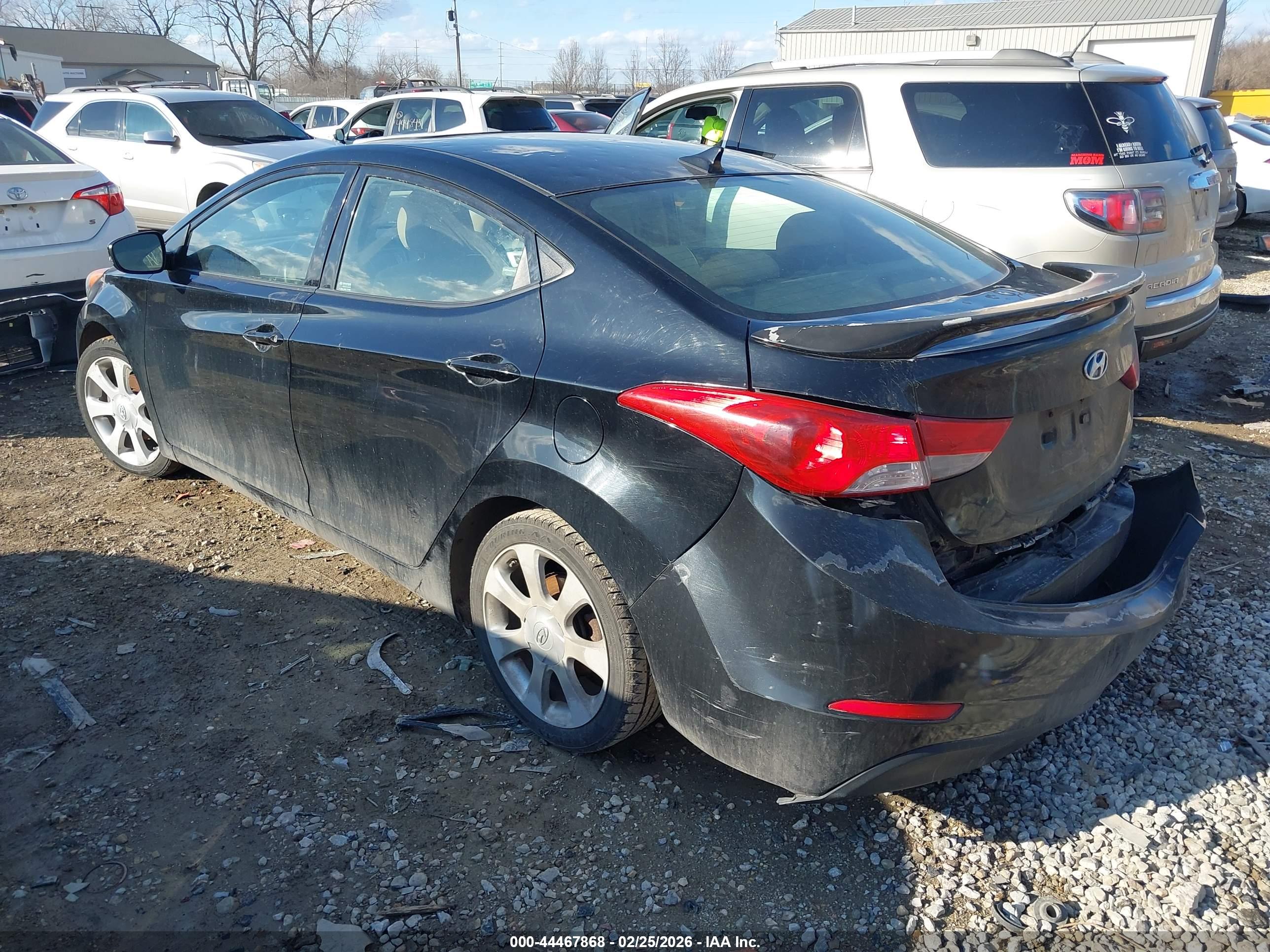 HYUNDAI ELANTRA image 3