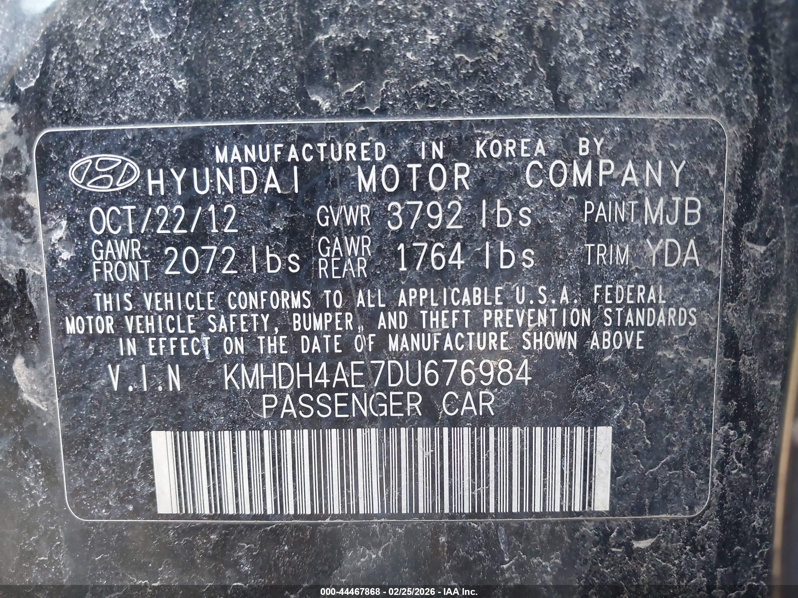 HYUNDAI ELANTRA image 9