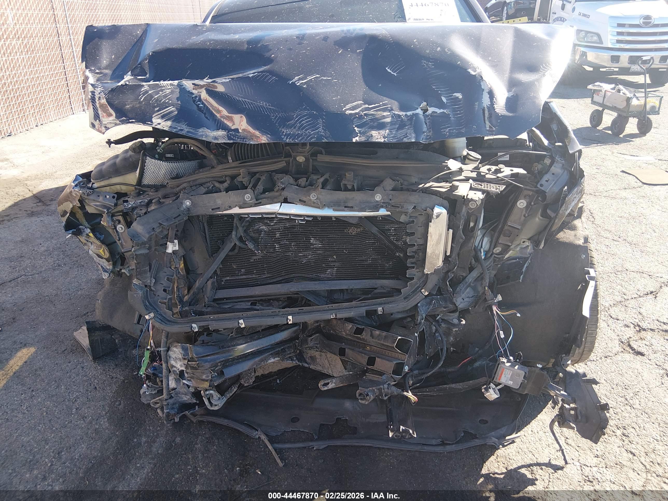 GMC YUKON image 6