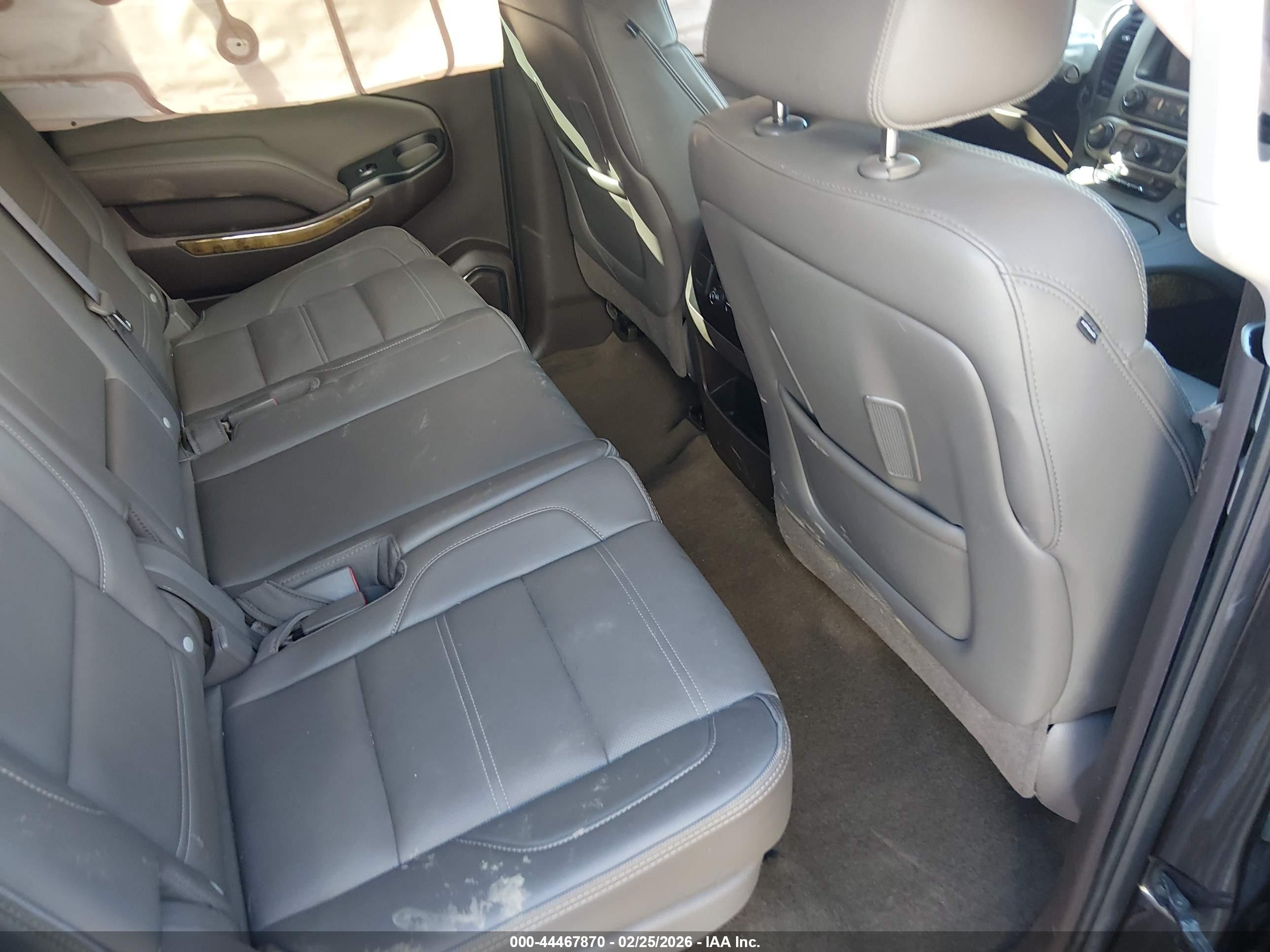 GMC YUKON image 8