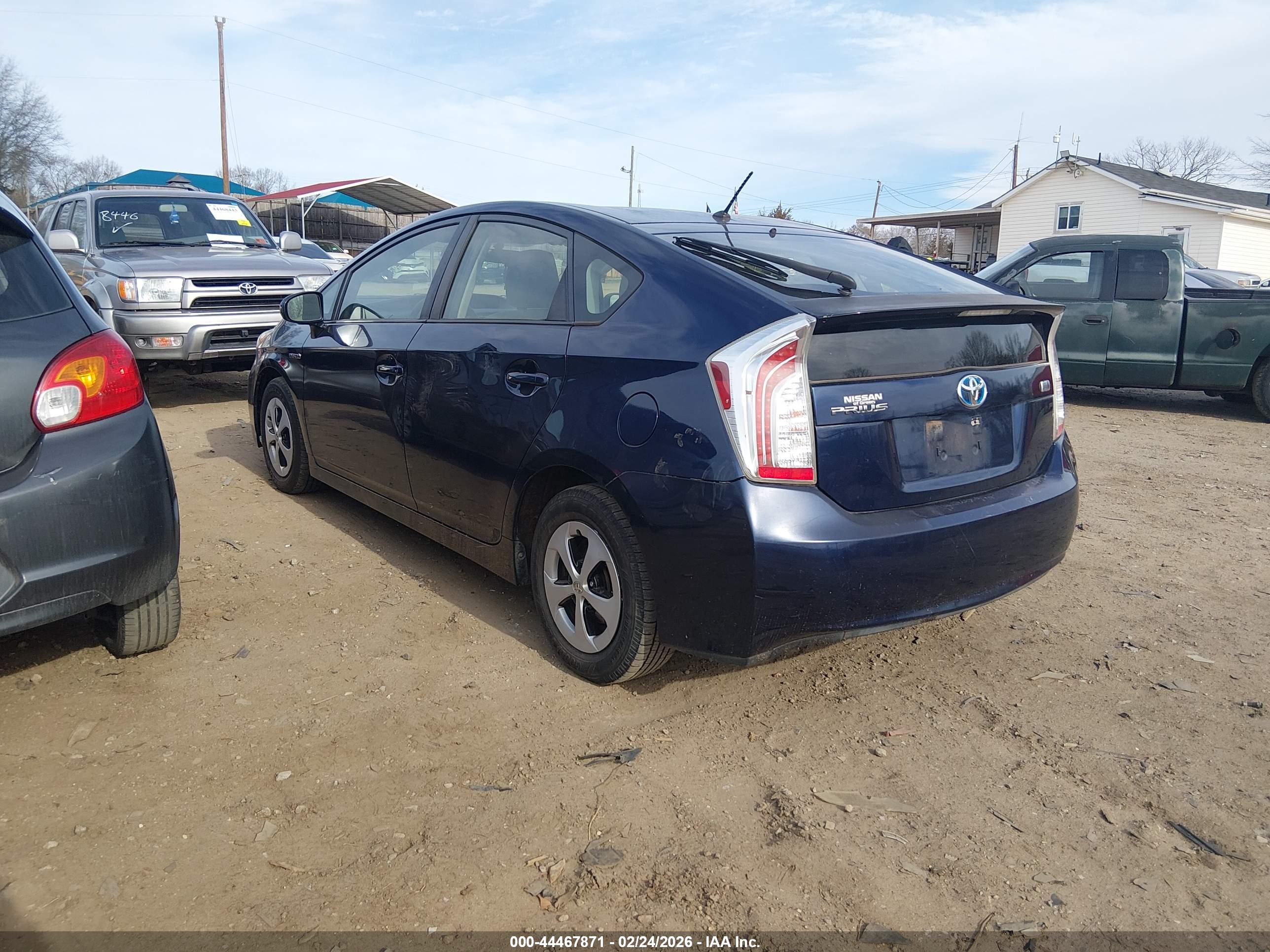 TOYOTA PRIUS image 3