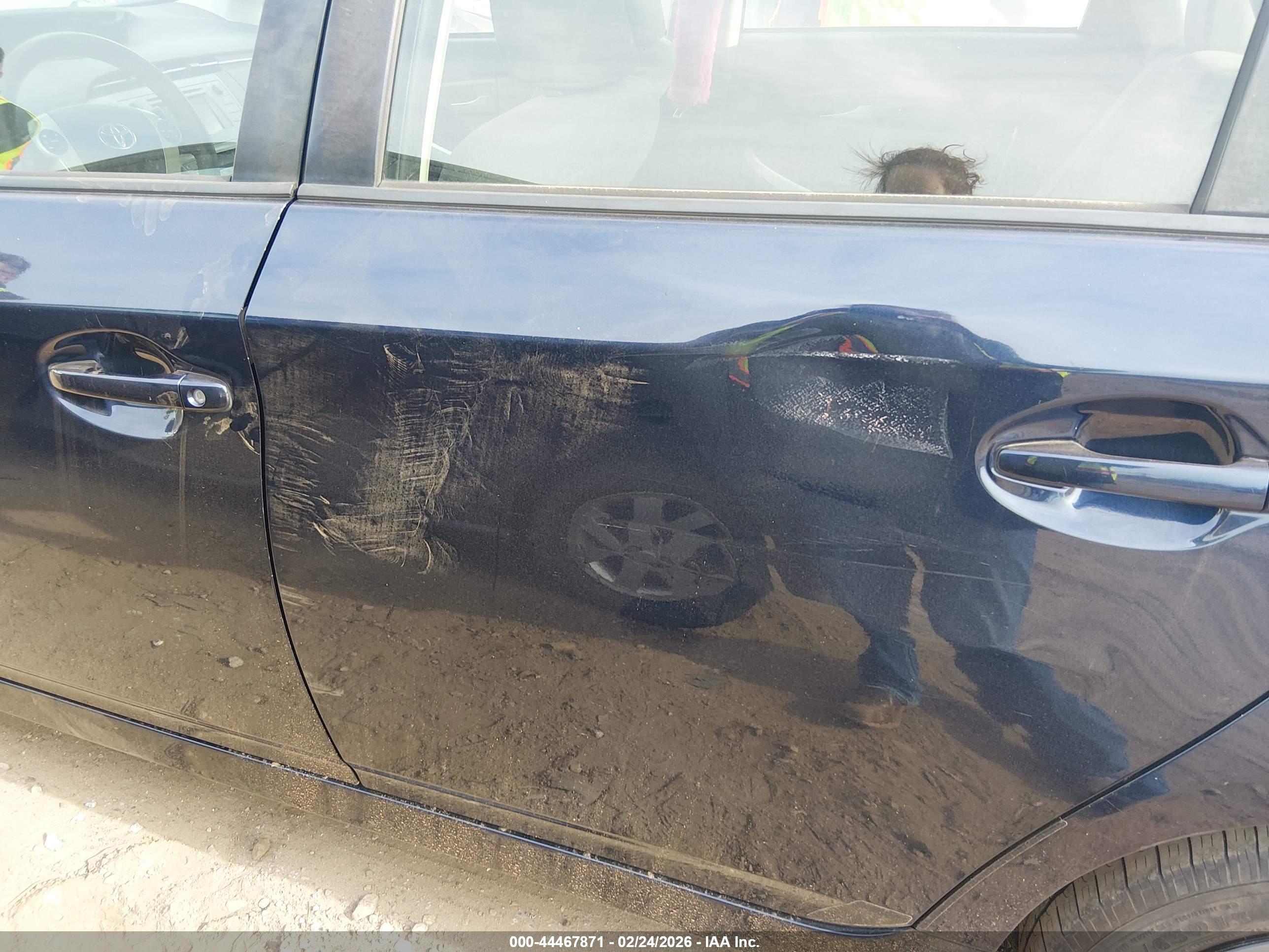 TOYOTA PRIUS image 6