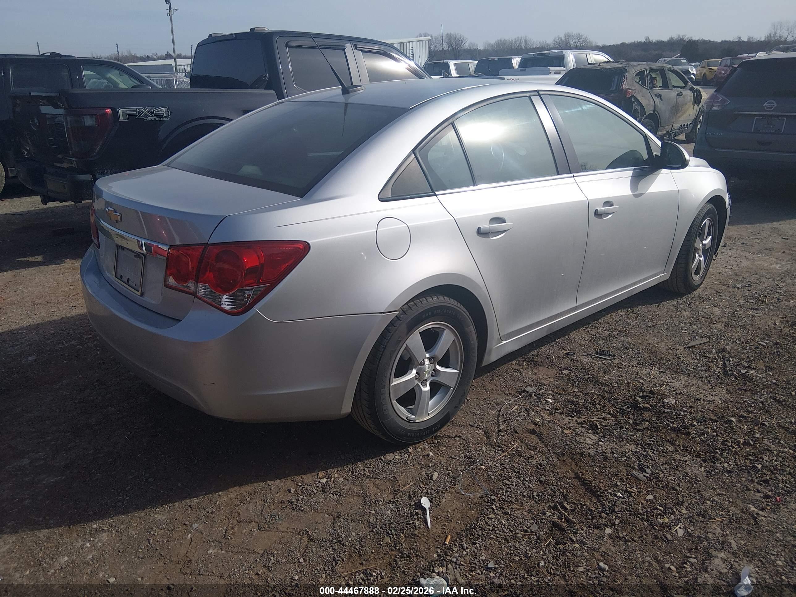 CHEVROLET CRUZE image 4