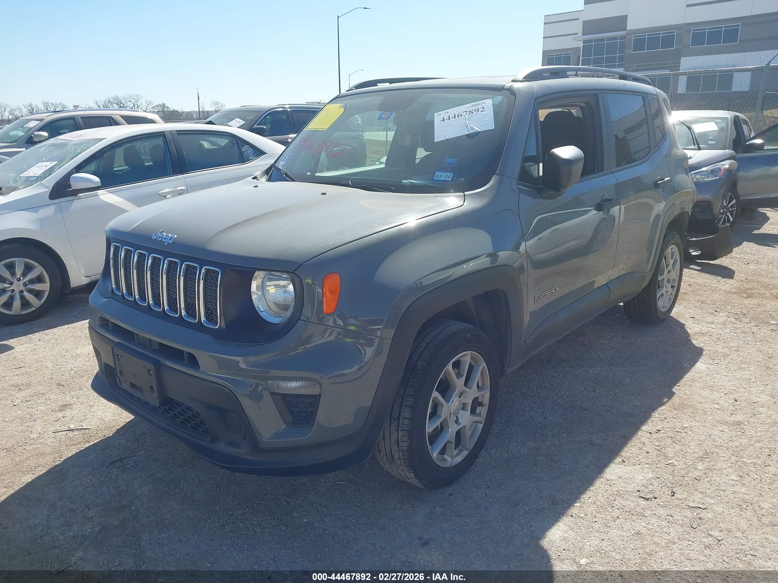 JEEP RENEGADE image 2