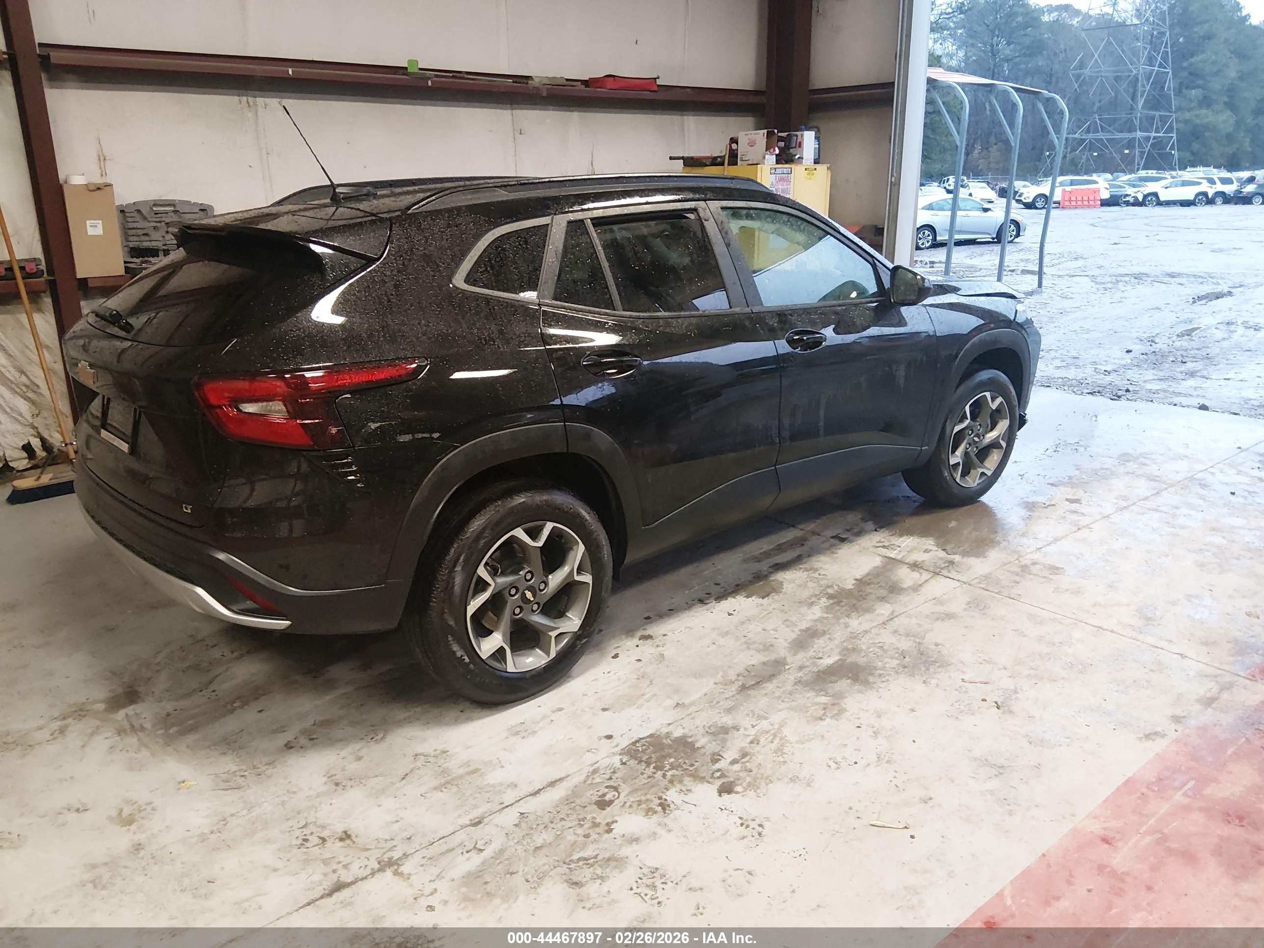 CHEVROLET TRAX image 4