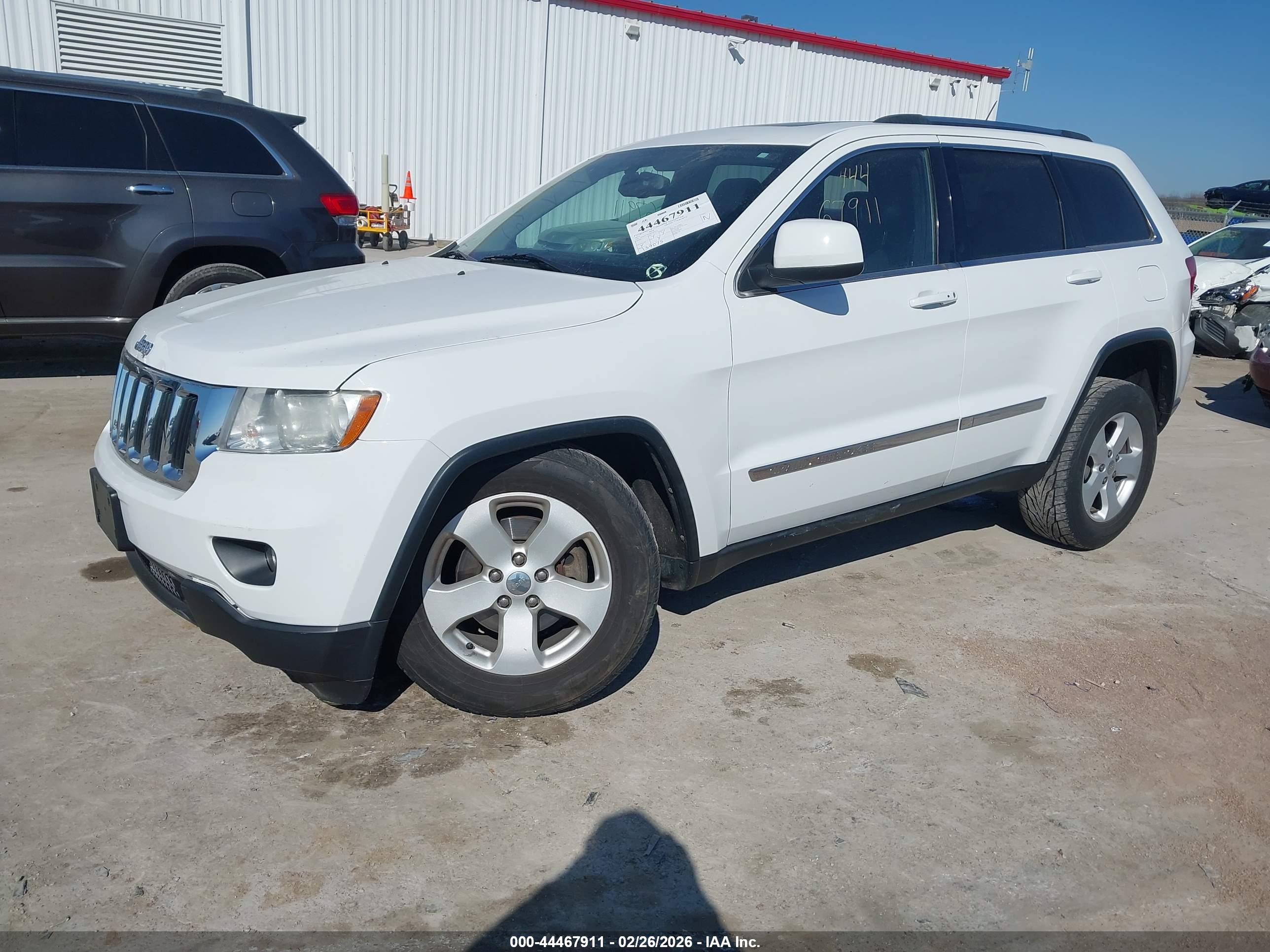 JEEP GRAND image 2