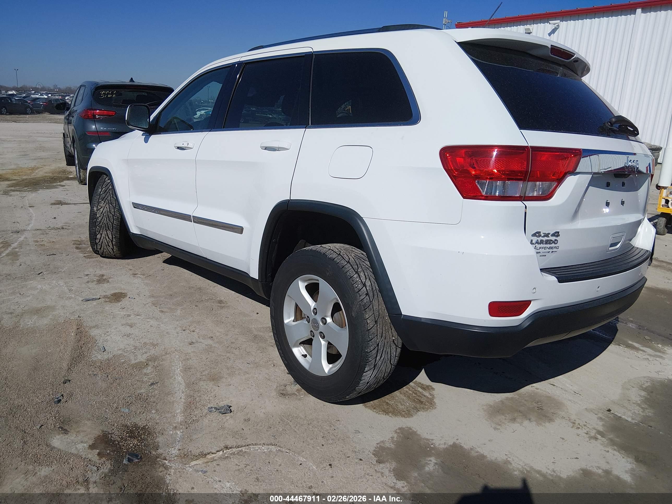JEEP GRAND image 3