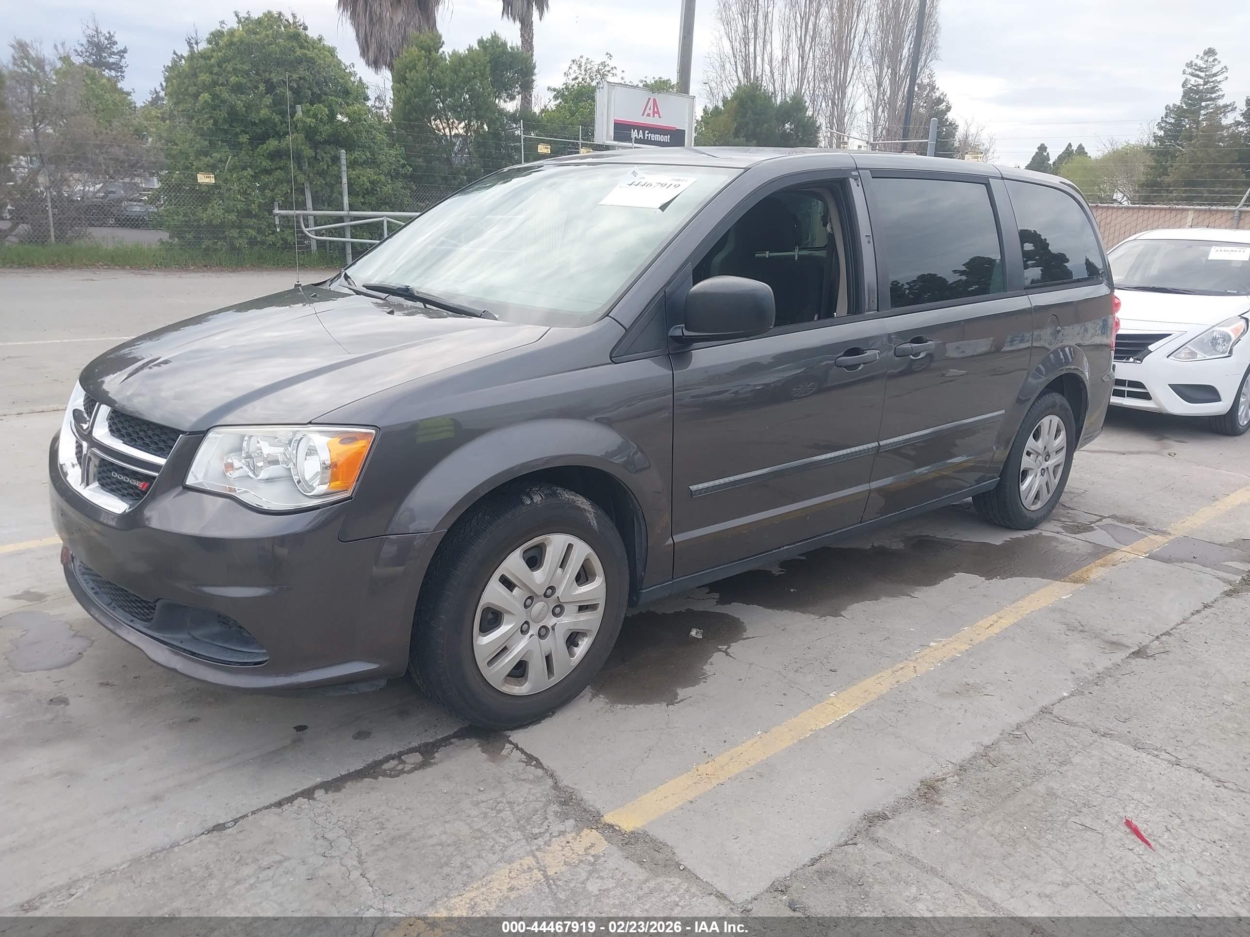 DODGE GRAND image 2