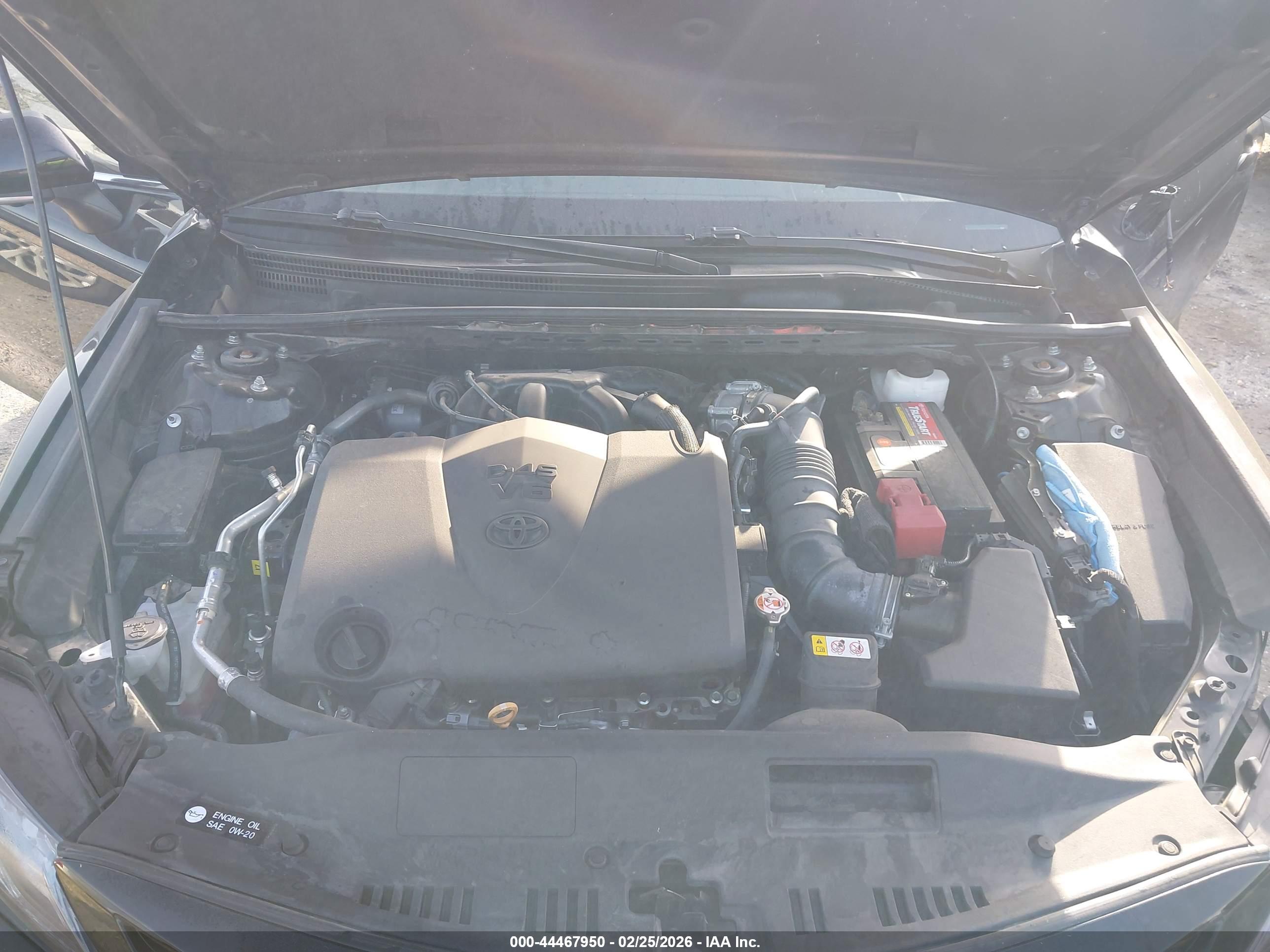 TOYOTA CAMRY image 10