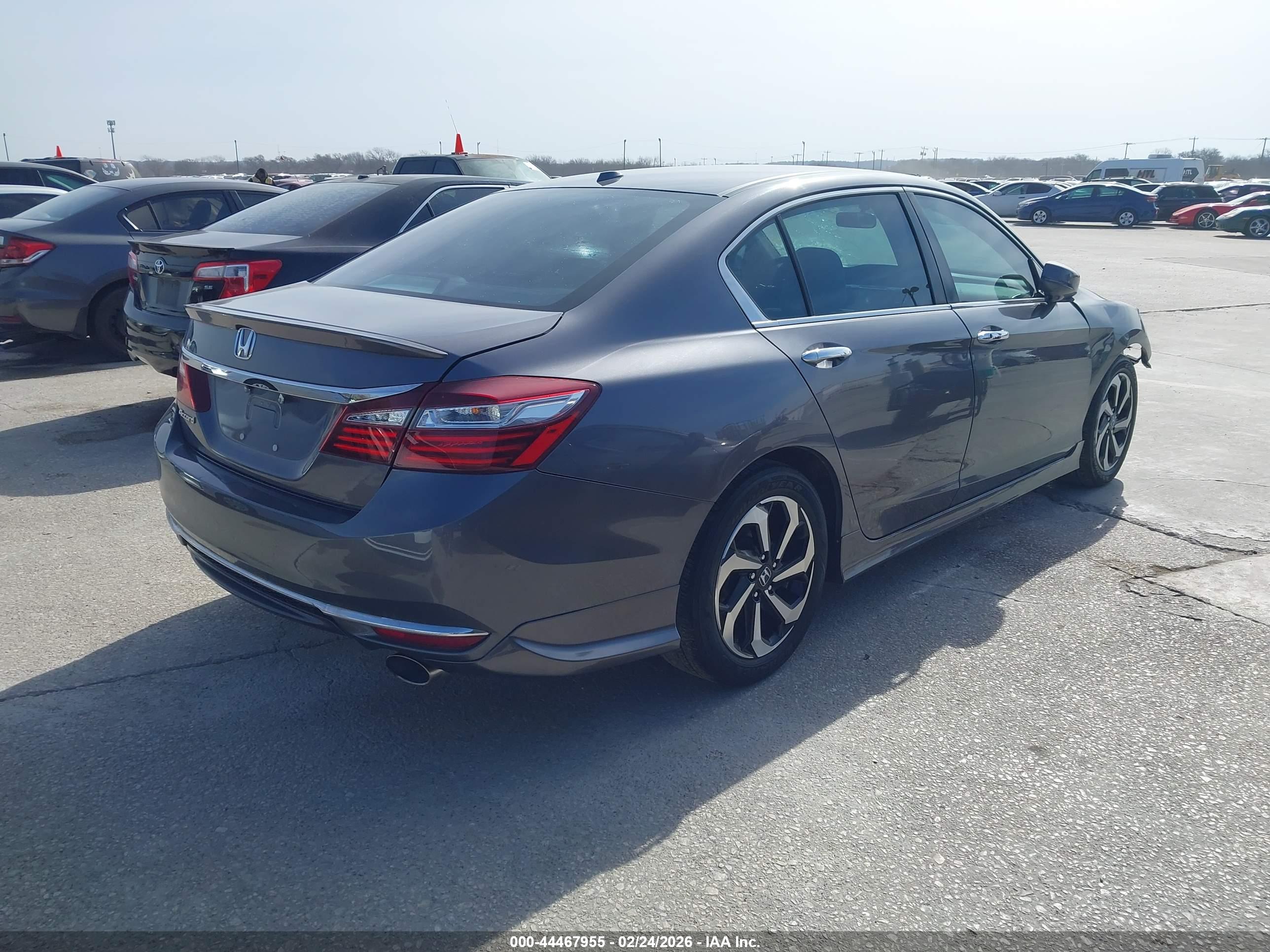 HONDA ACCORD image 4