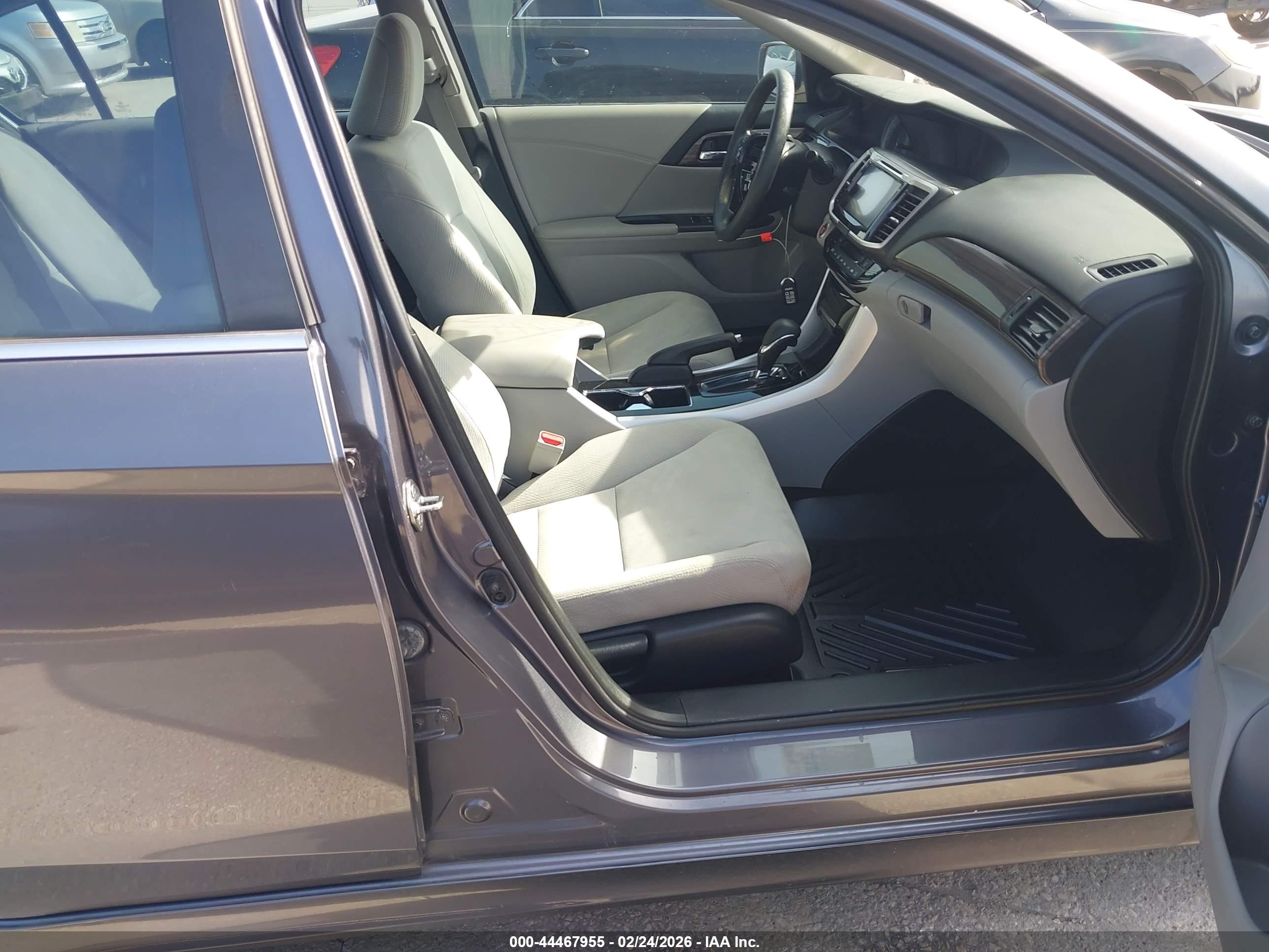 HONDA ACCORD image 5