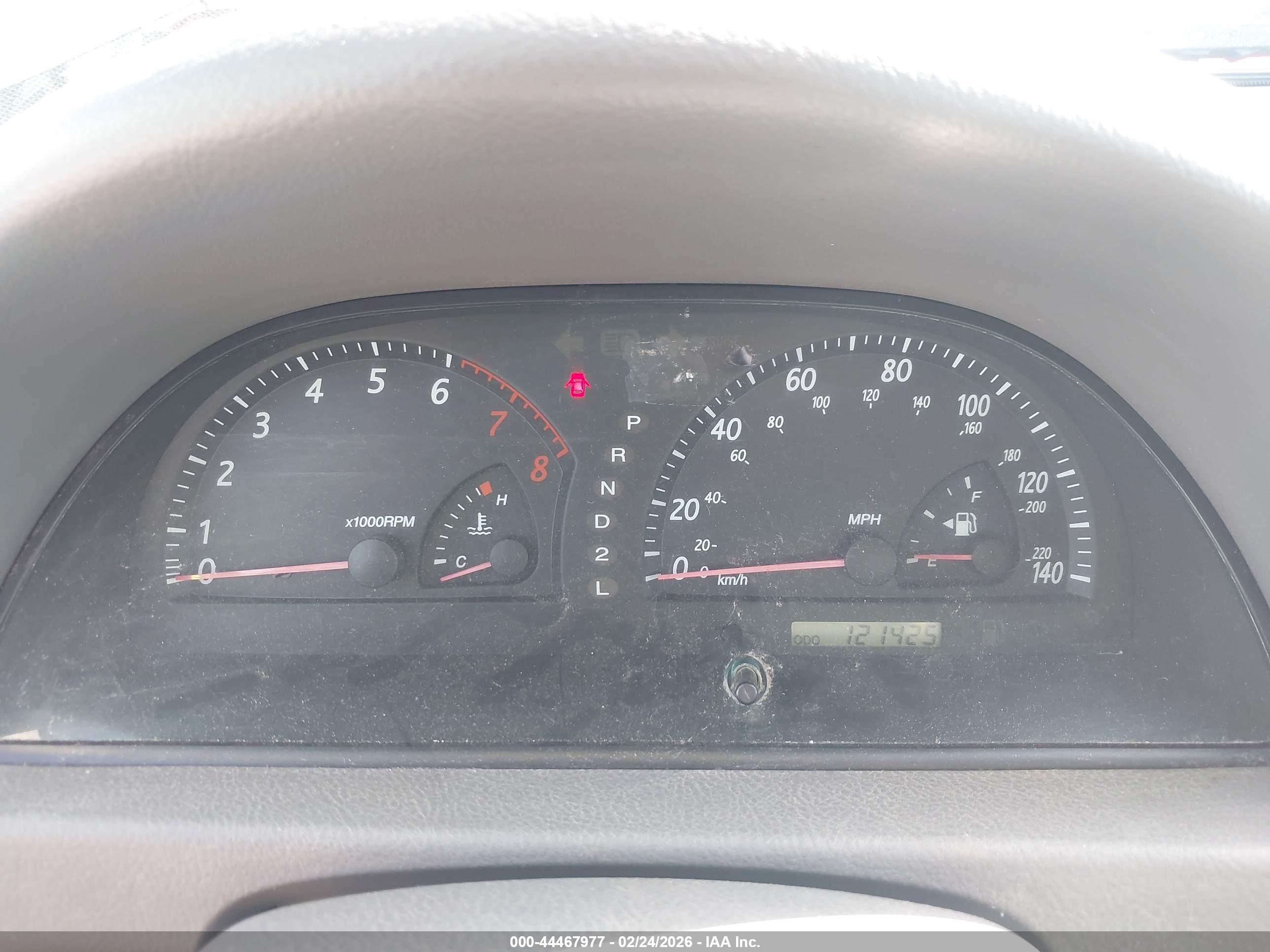 TOYOTA CAMRY image 7