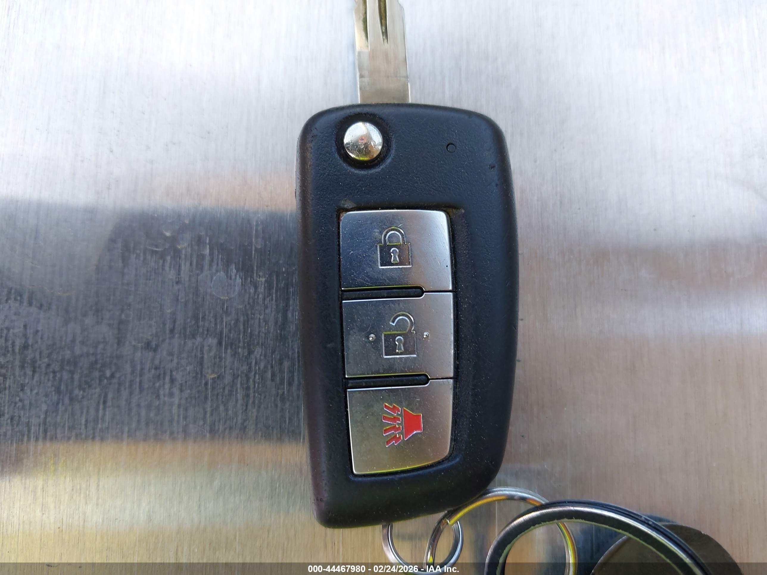 NISSAN ROGUE image 11