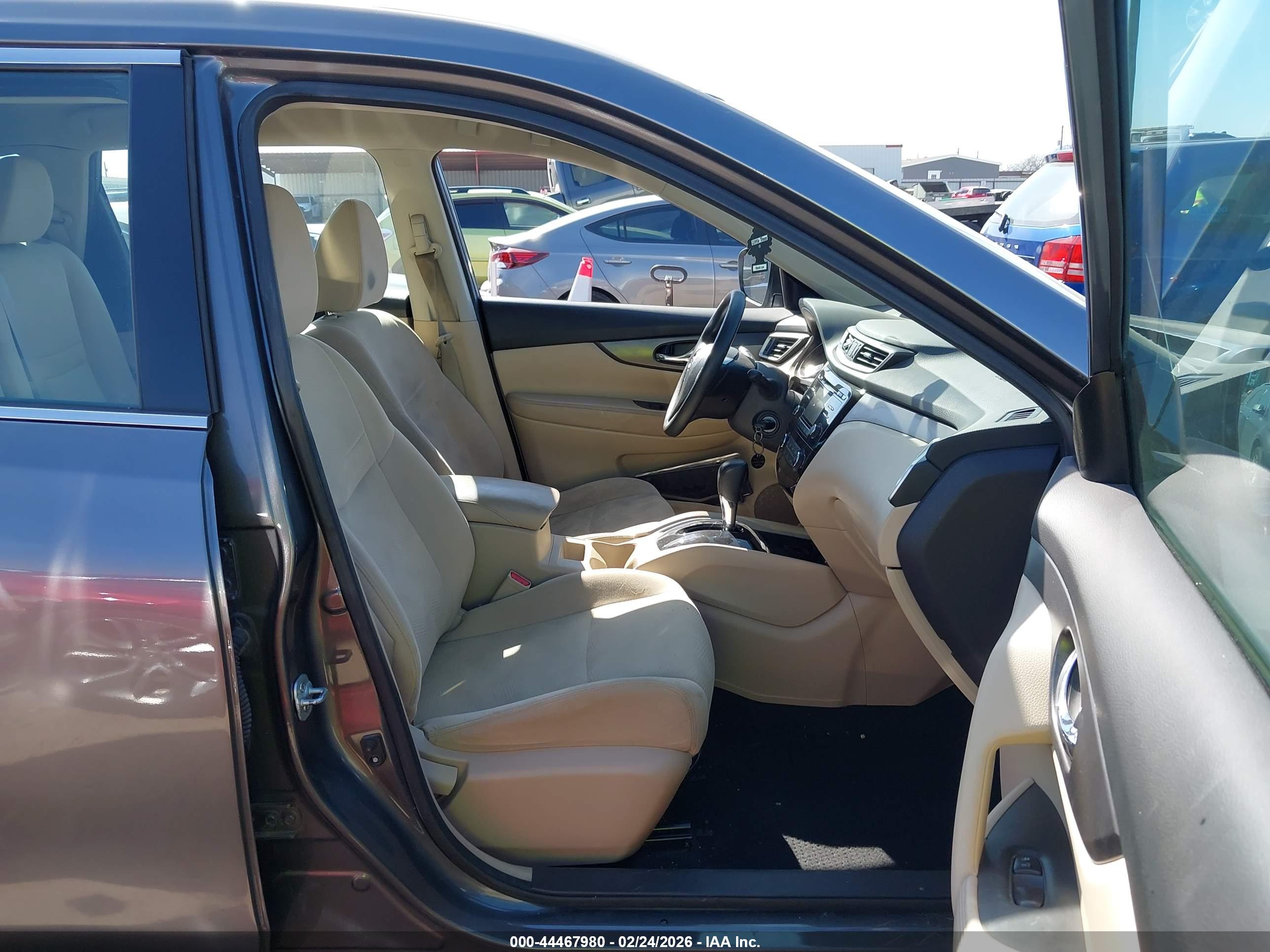 NISSAN ROGUE image 5