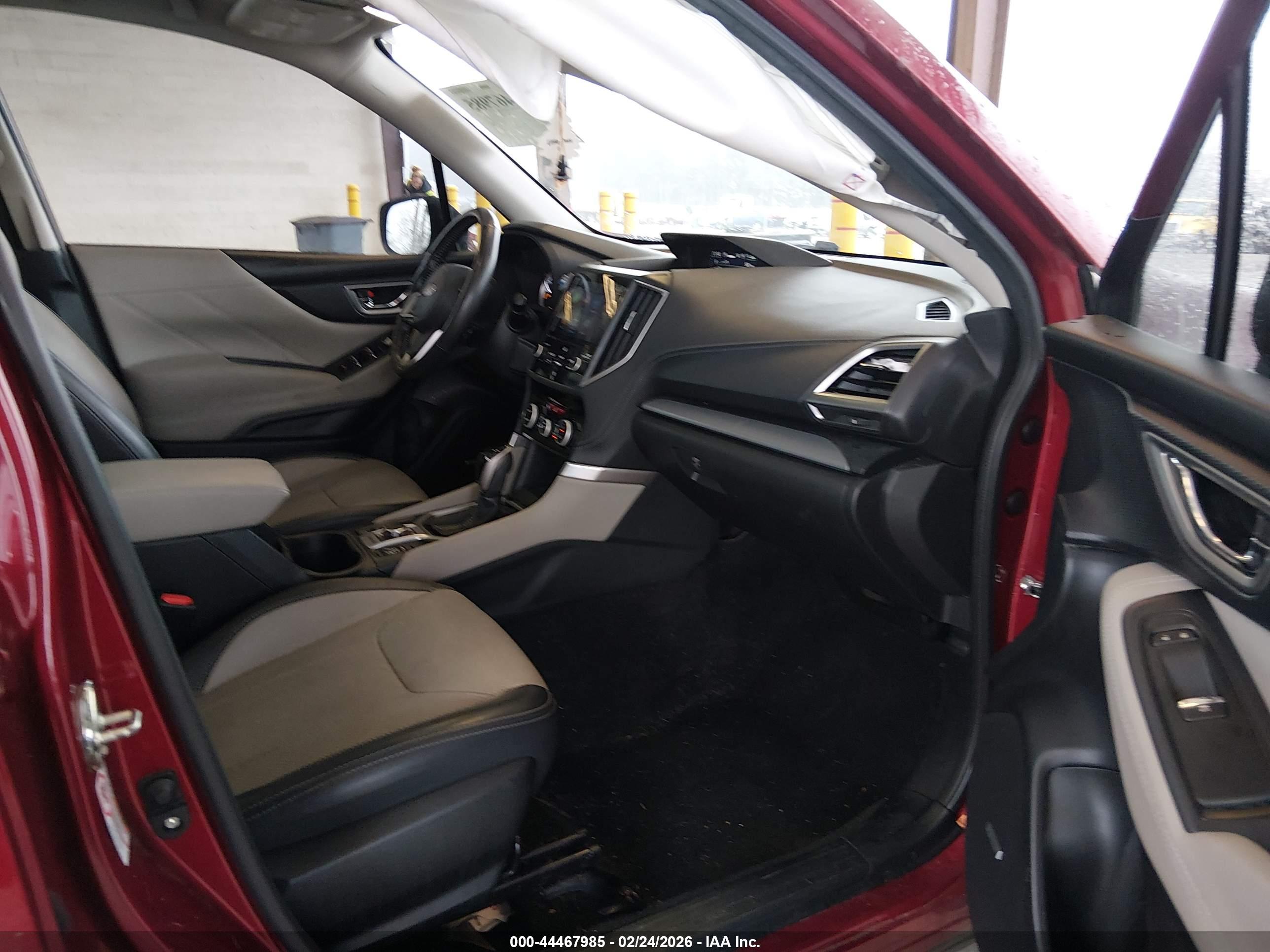 SUBARU FORESTER image 5
