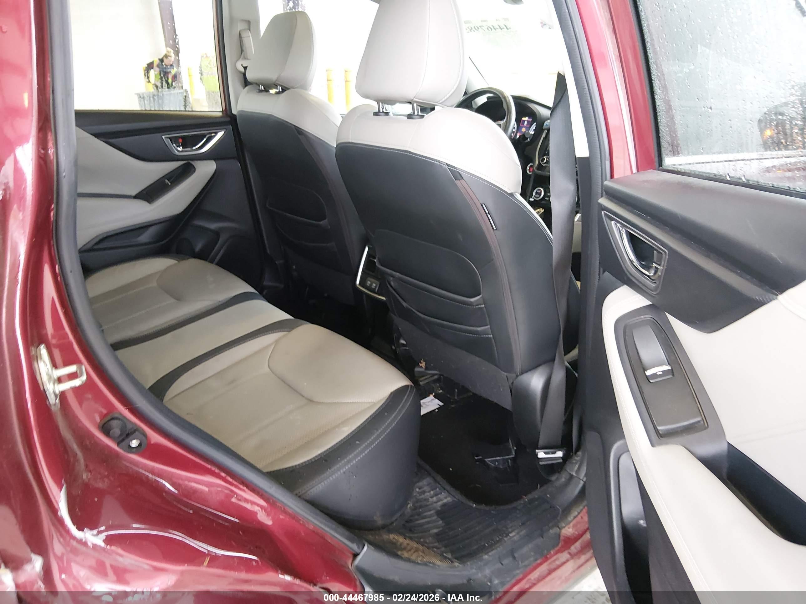 SUBARU FORESTER image 8