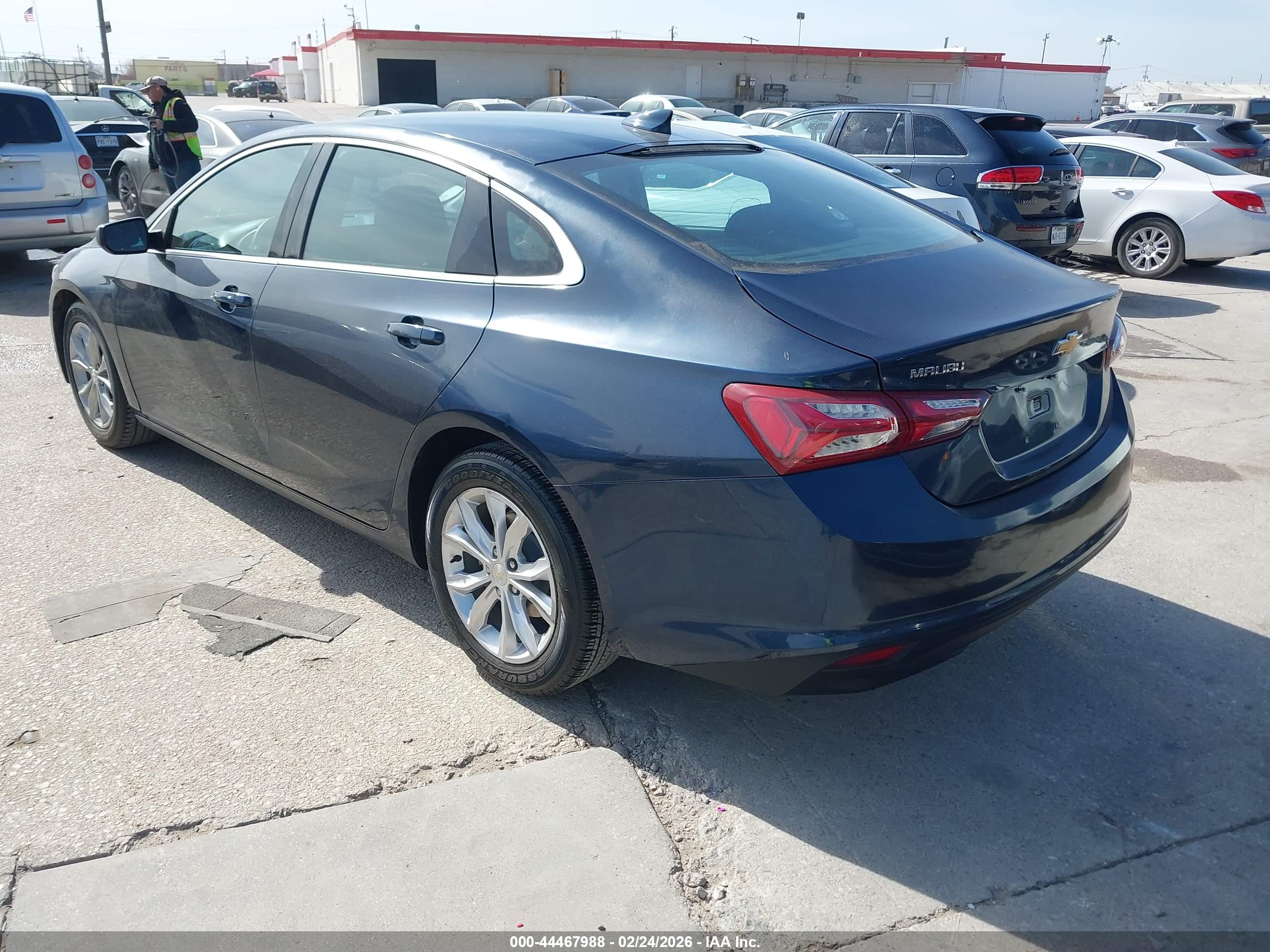 CHEVROLET MALIBU image 3
