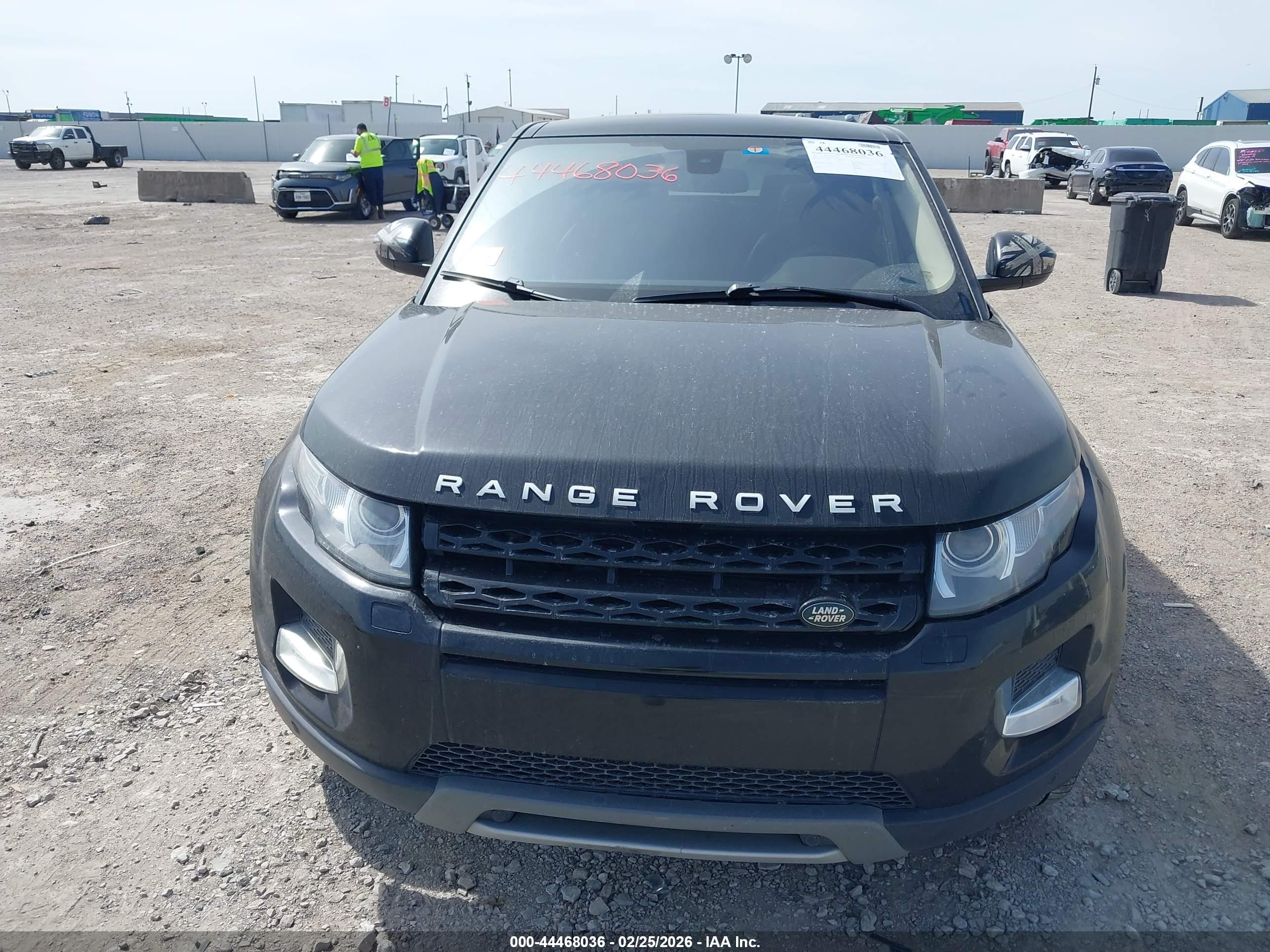 LAND ROVER image 6