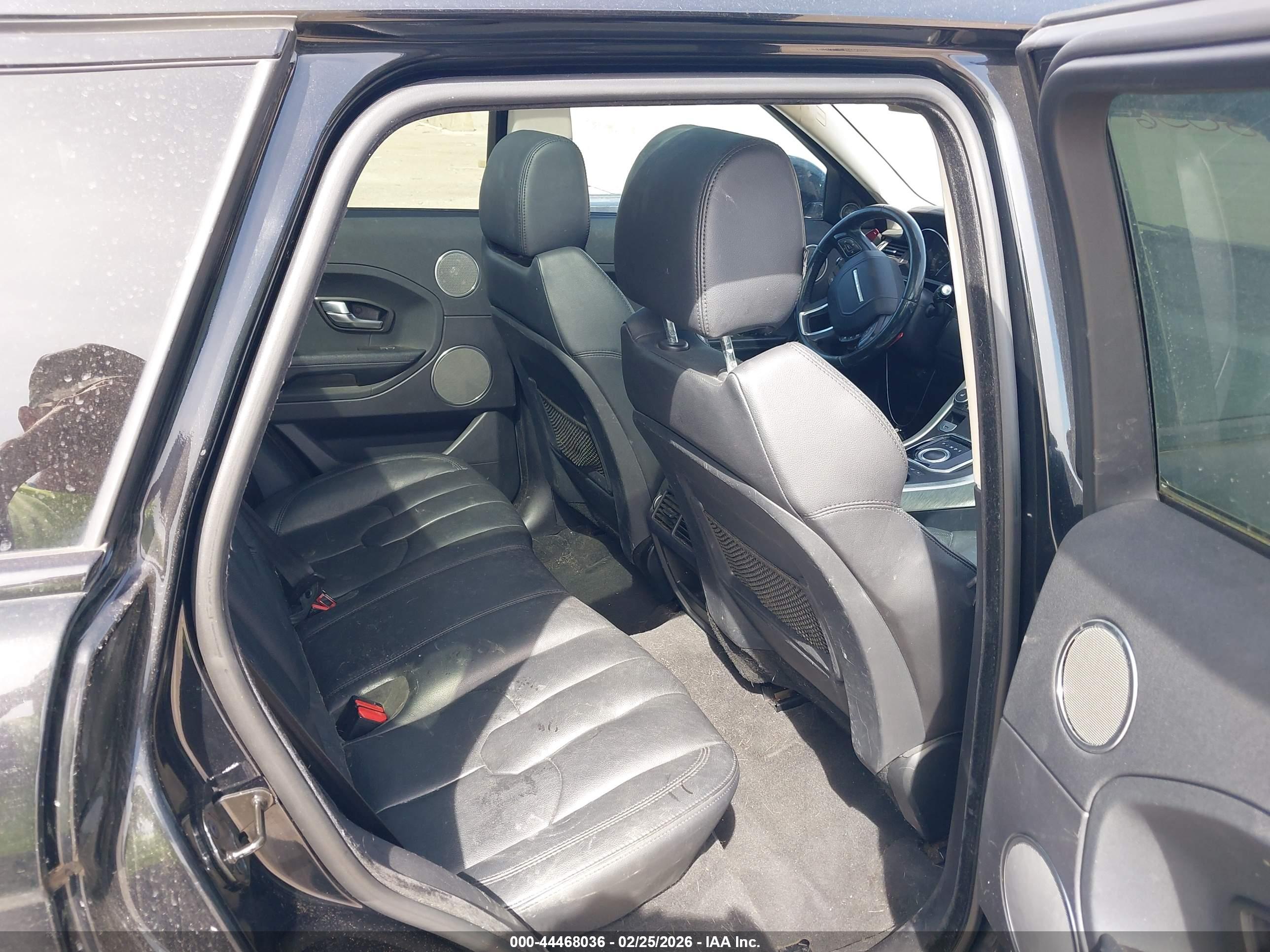 LAND ROVER image 8