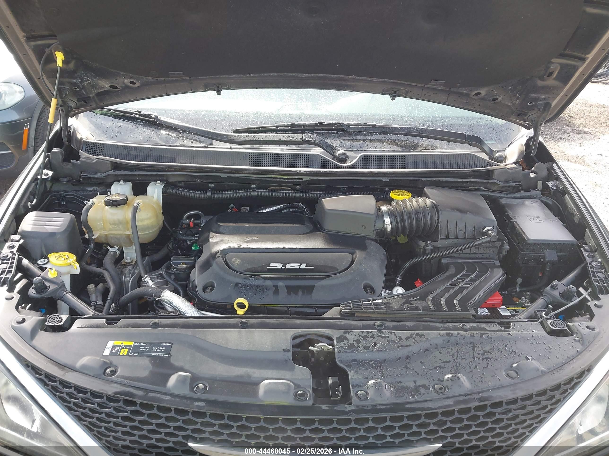 CHRYSLER PACIFICA image 10