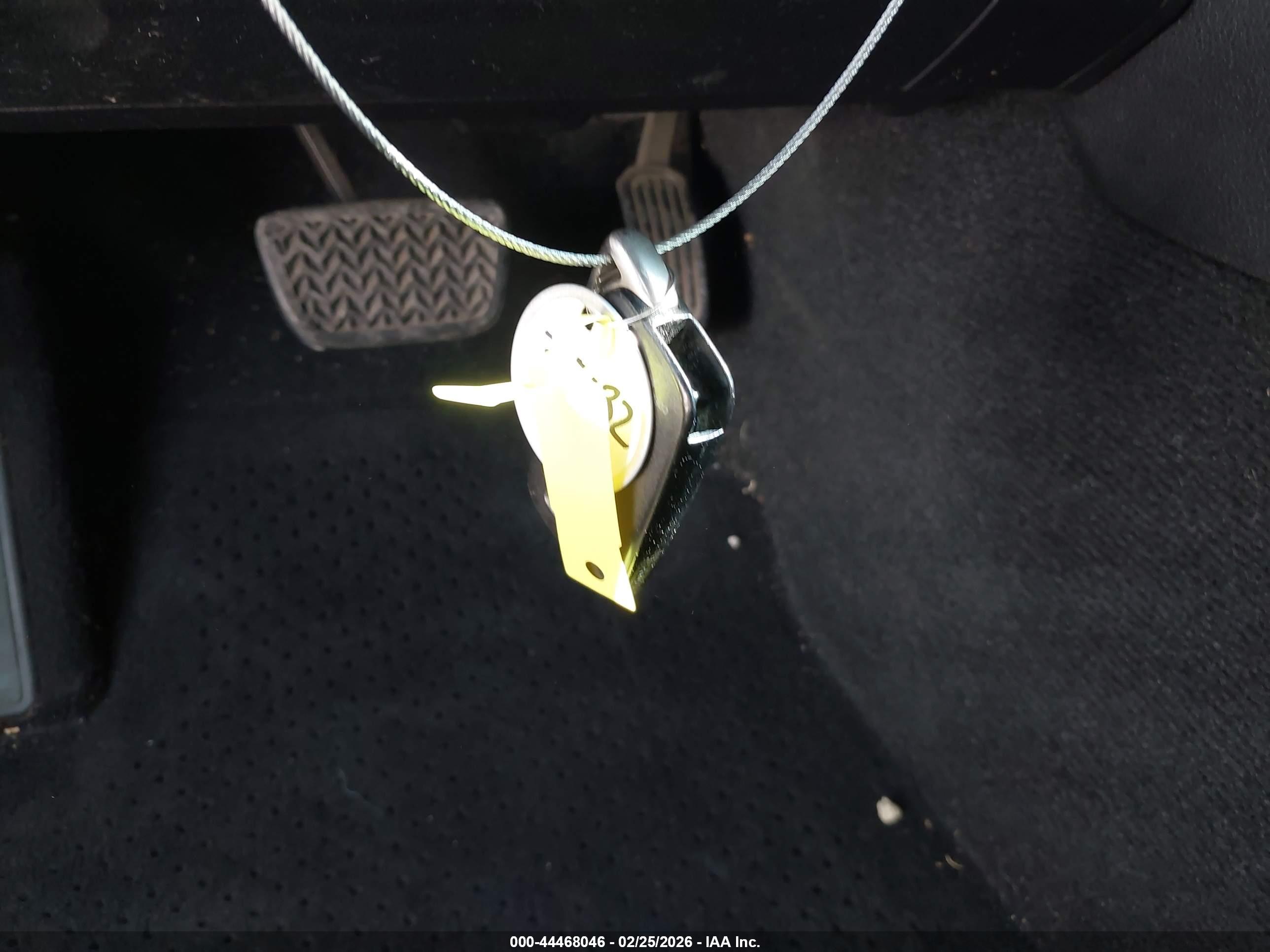 LEXUS ES image 11