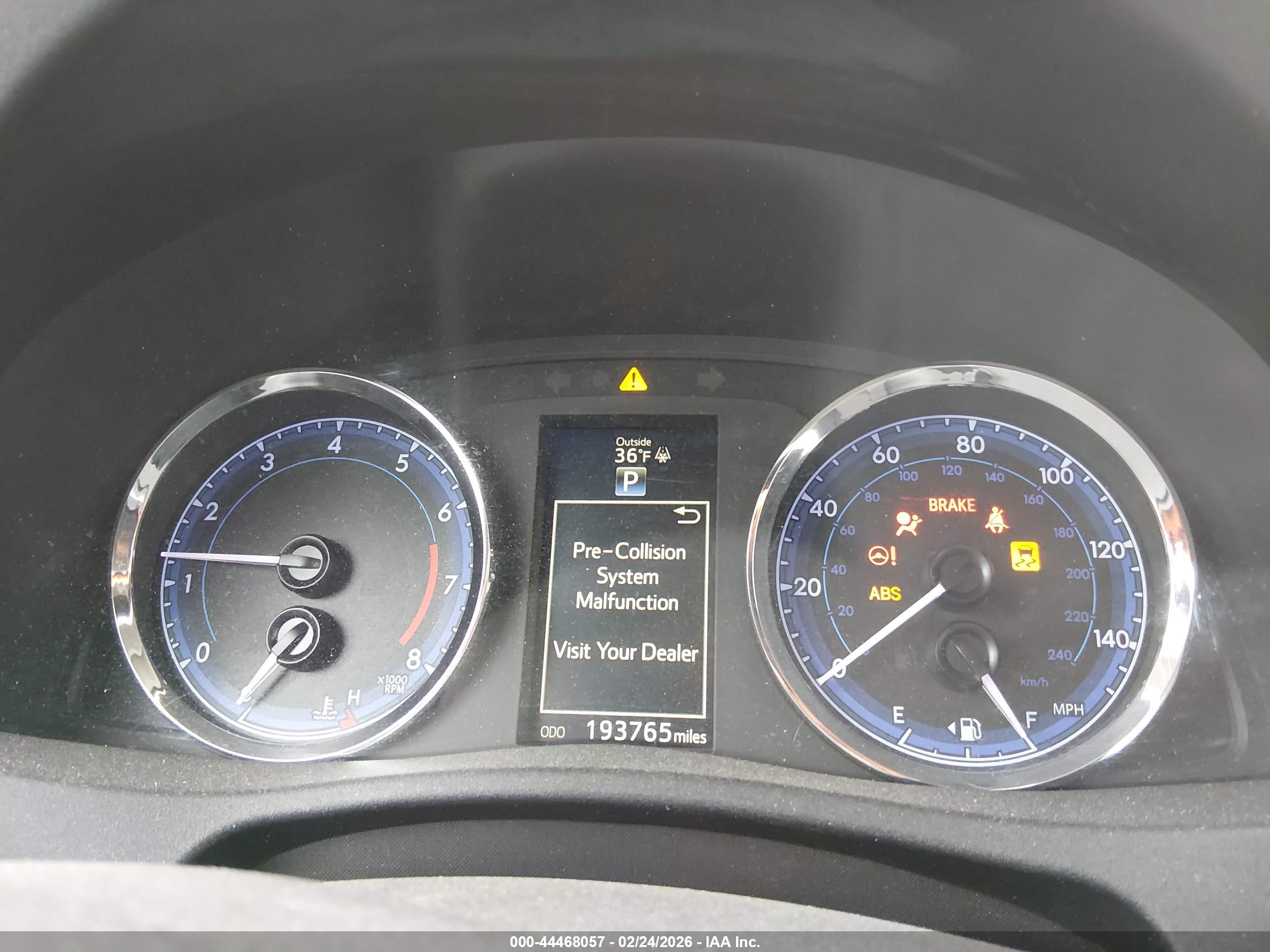 TOYOTA COROLLA image 7