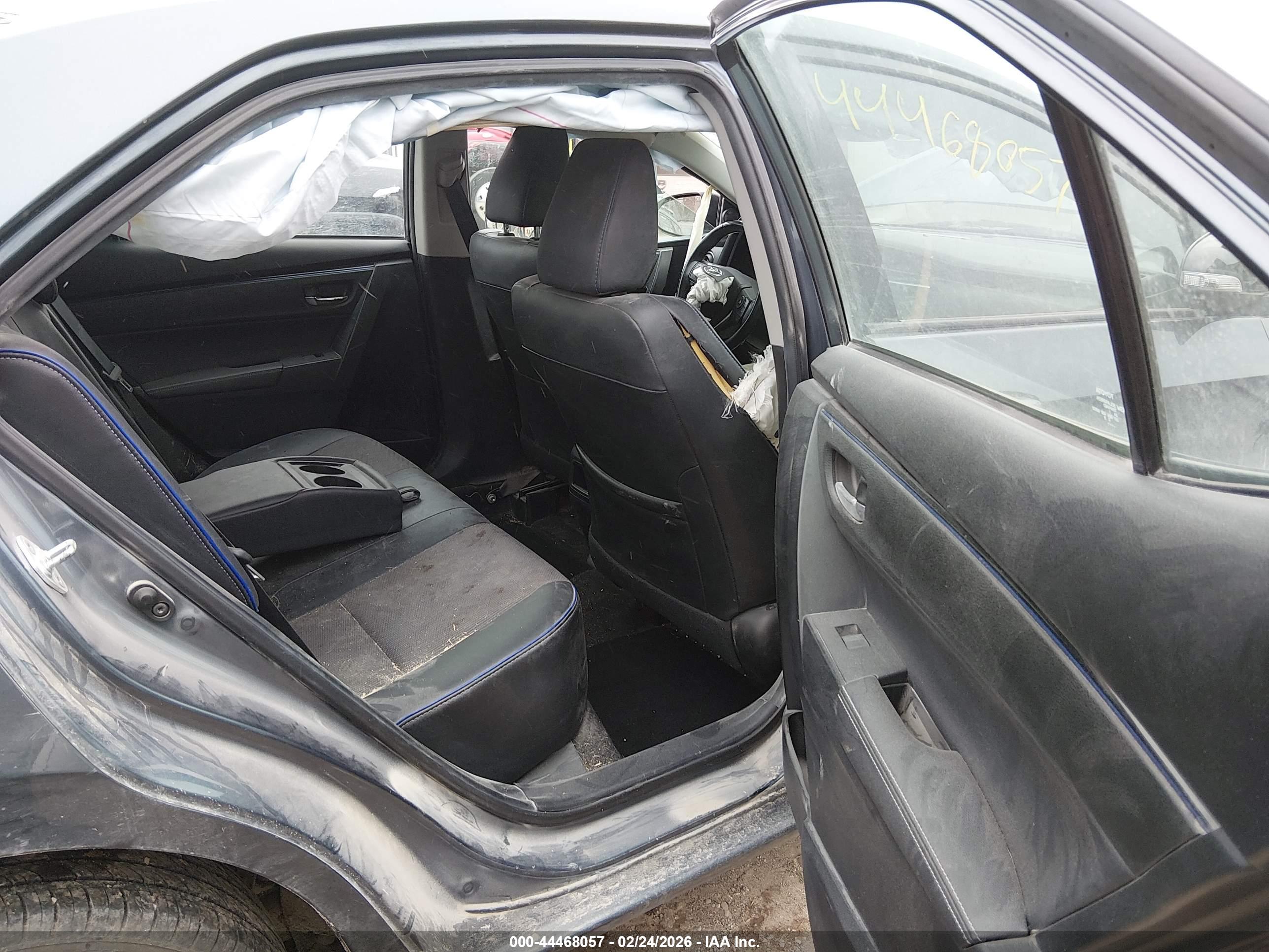 TOYOTA COROLLA image 8