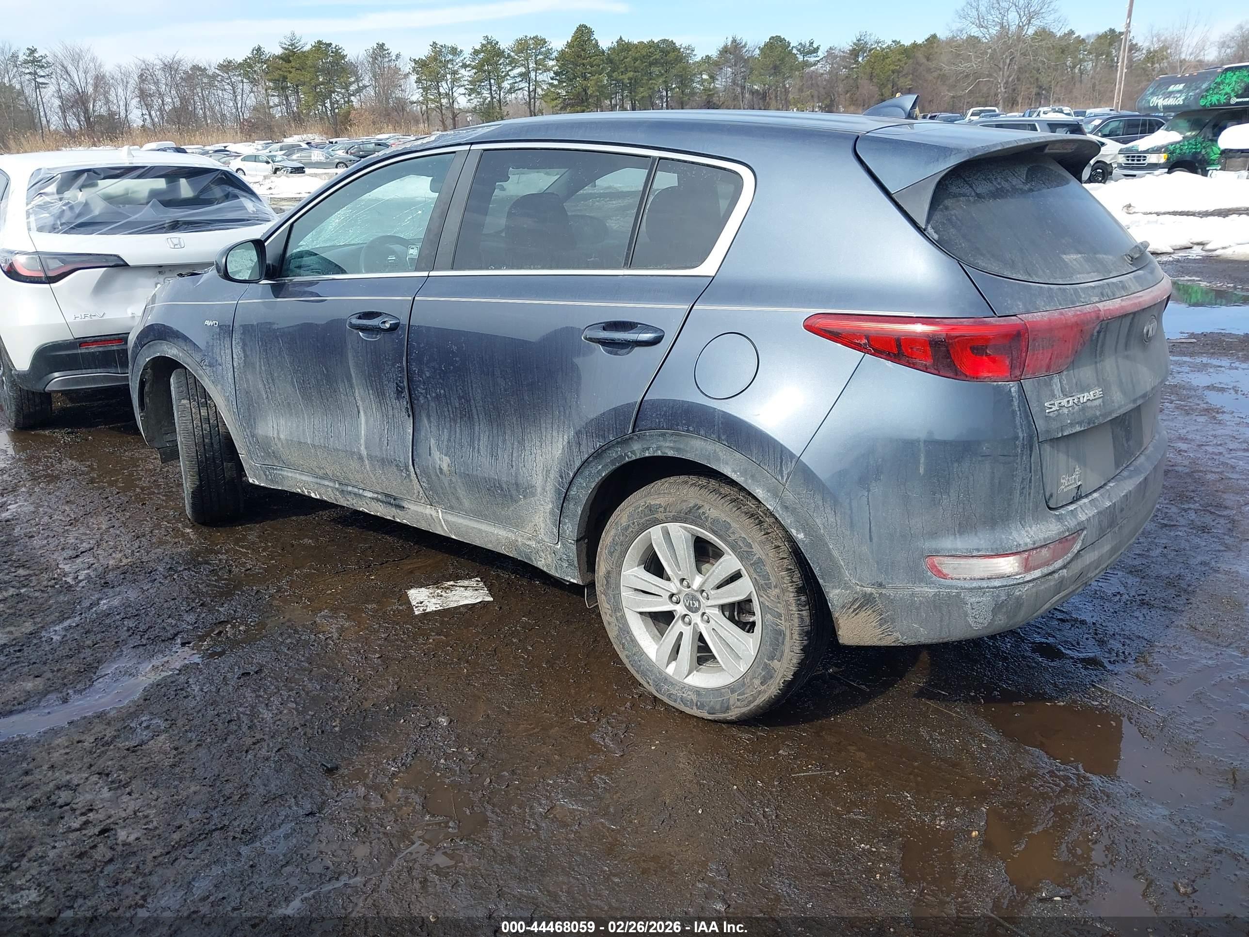 KIA SPORTAGE image 3