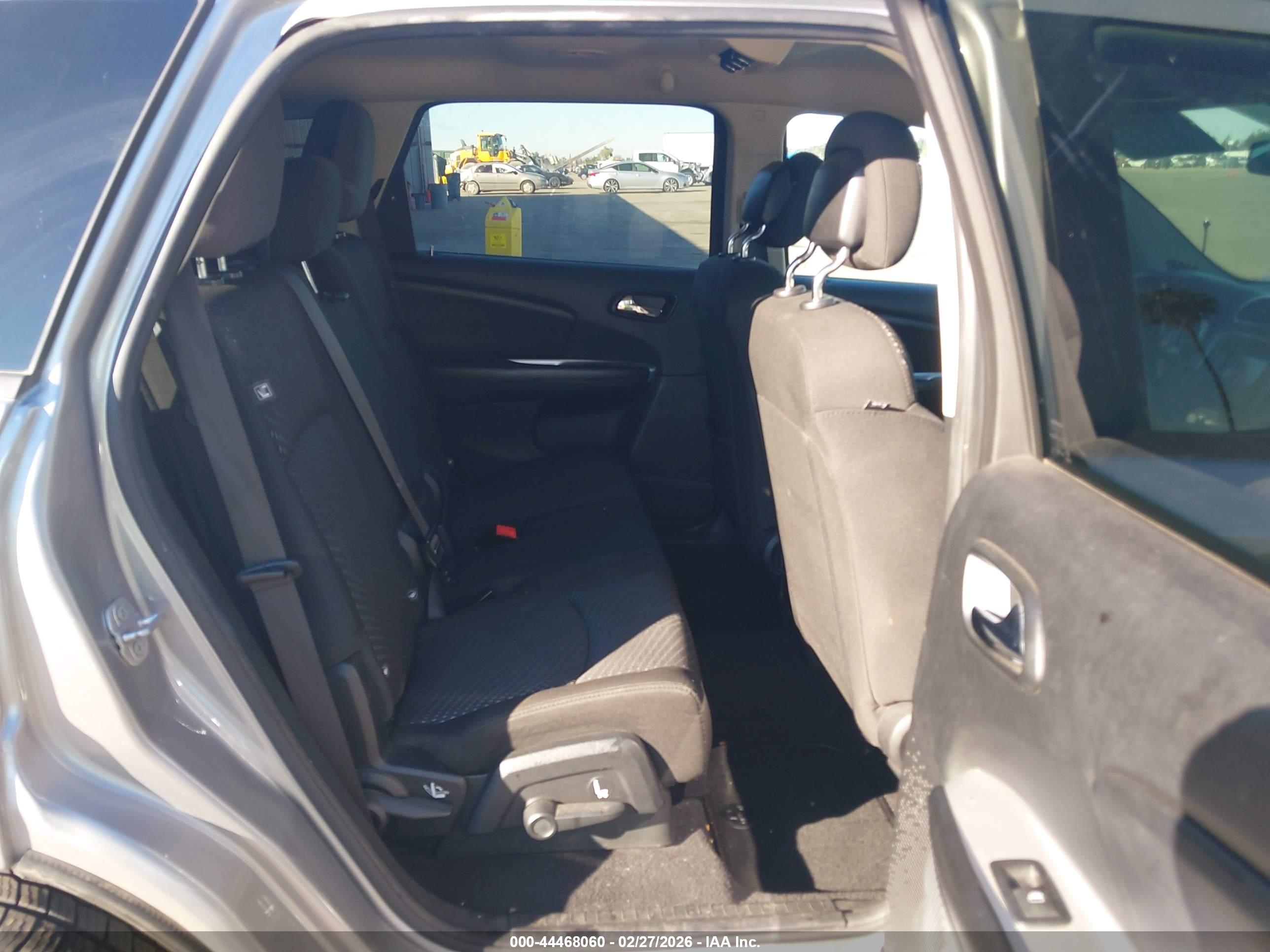 DODGE JOURNEY image 8