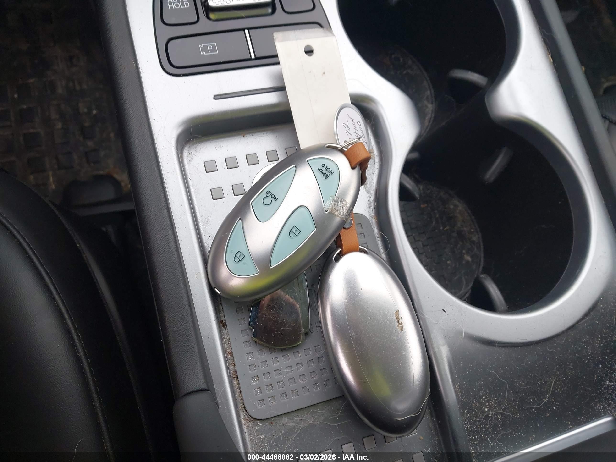 HYUNDAI IONIQ image 11
