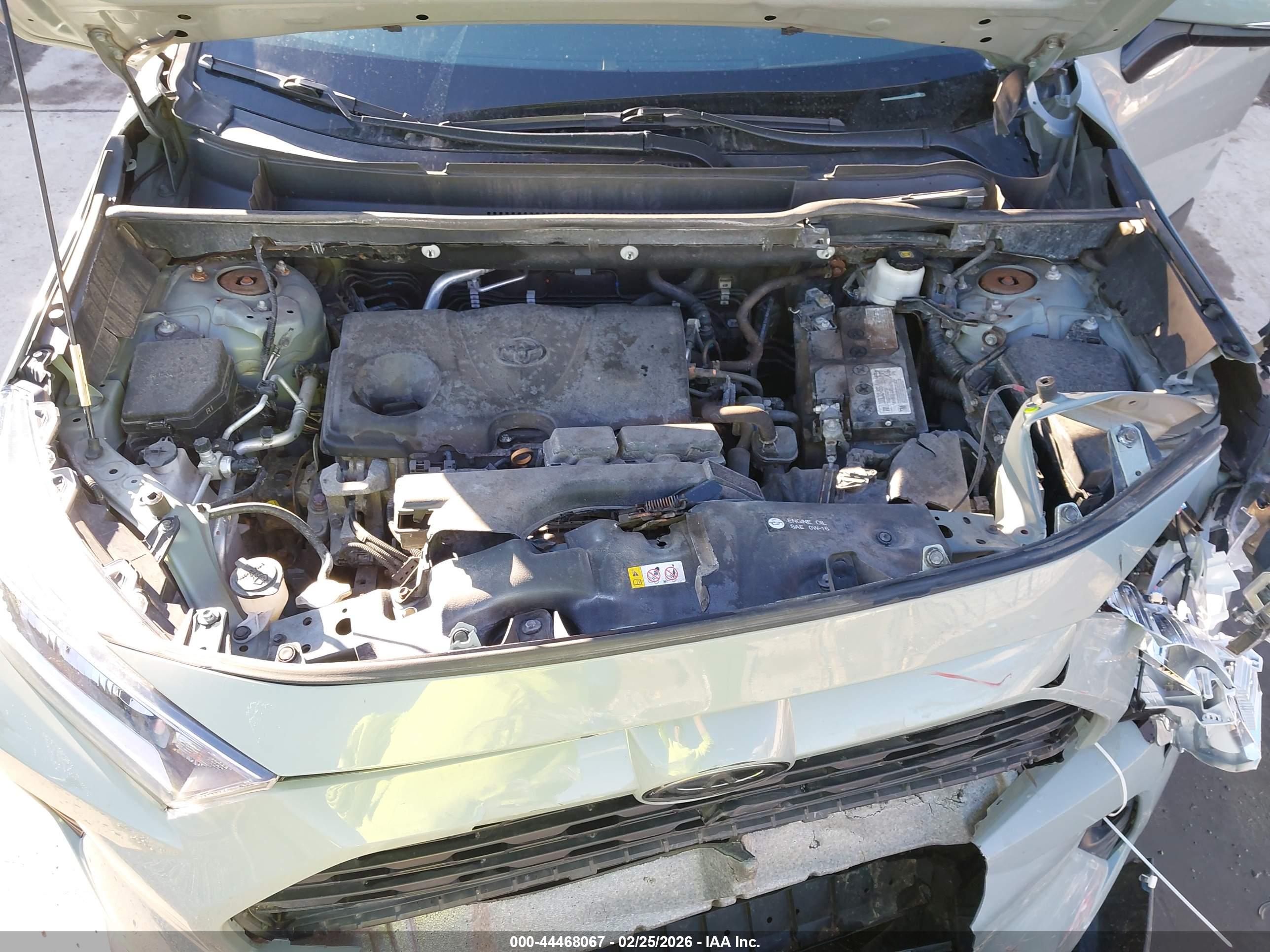 TOYOTA RAV4 image 10