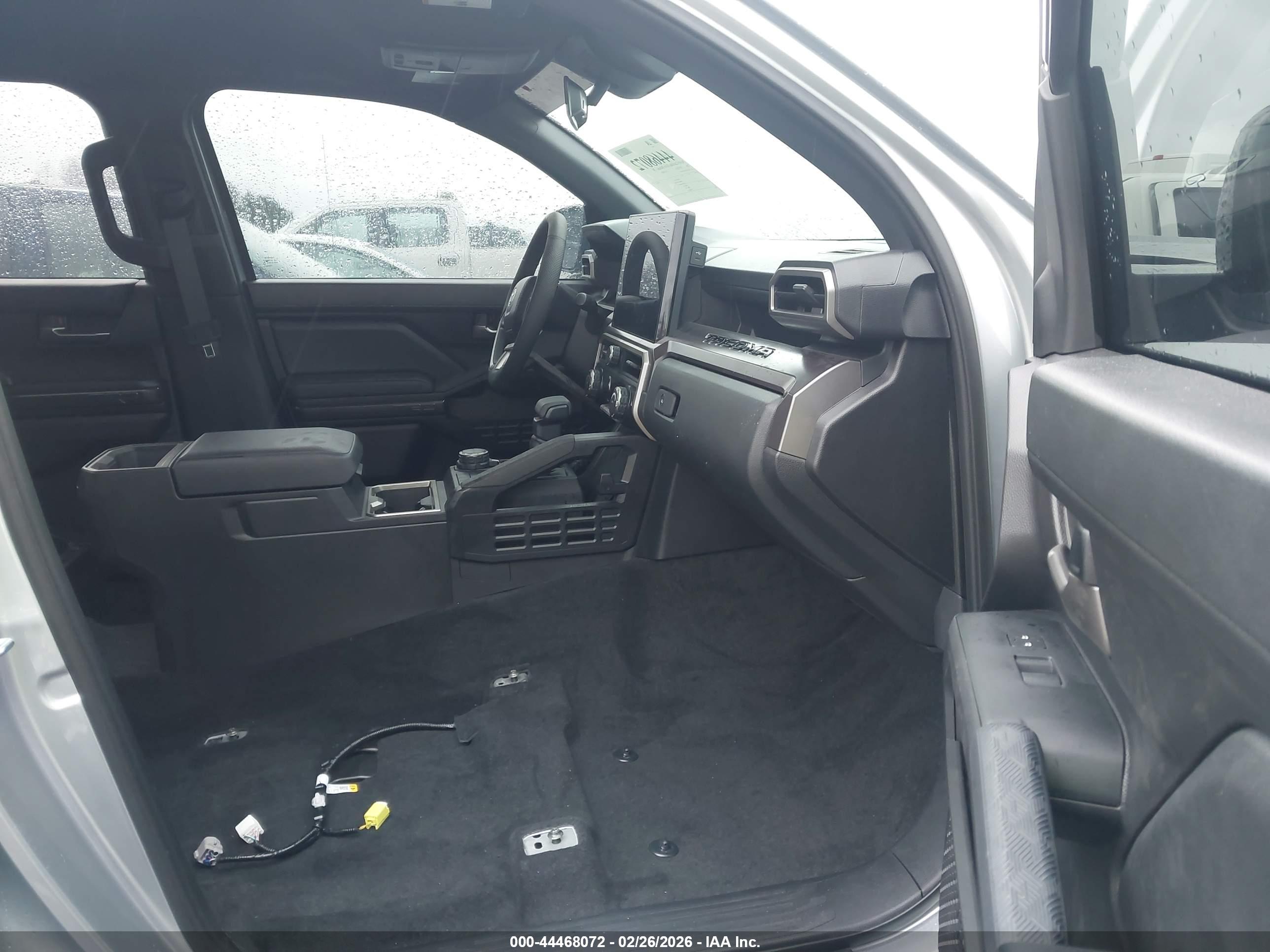 TOYOTA TACOMA image 5