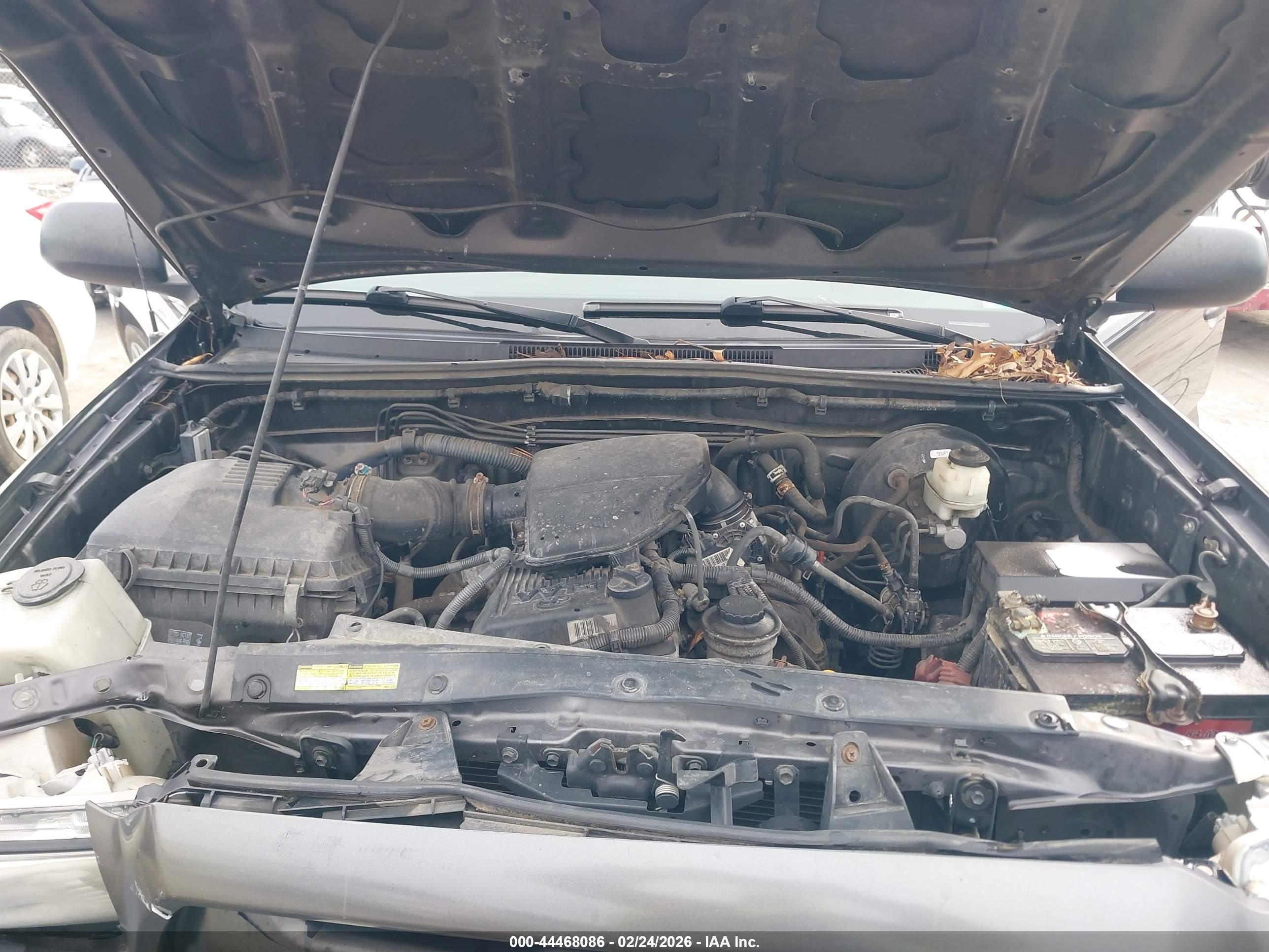 TOYOTA TACOMA image 10