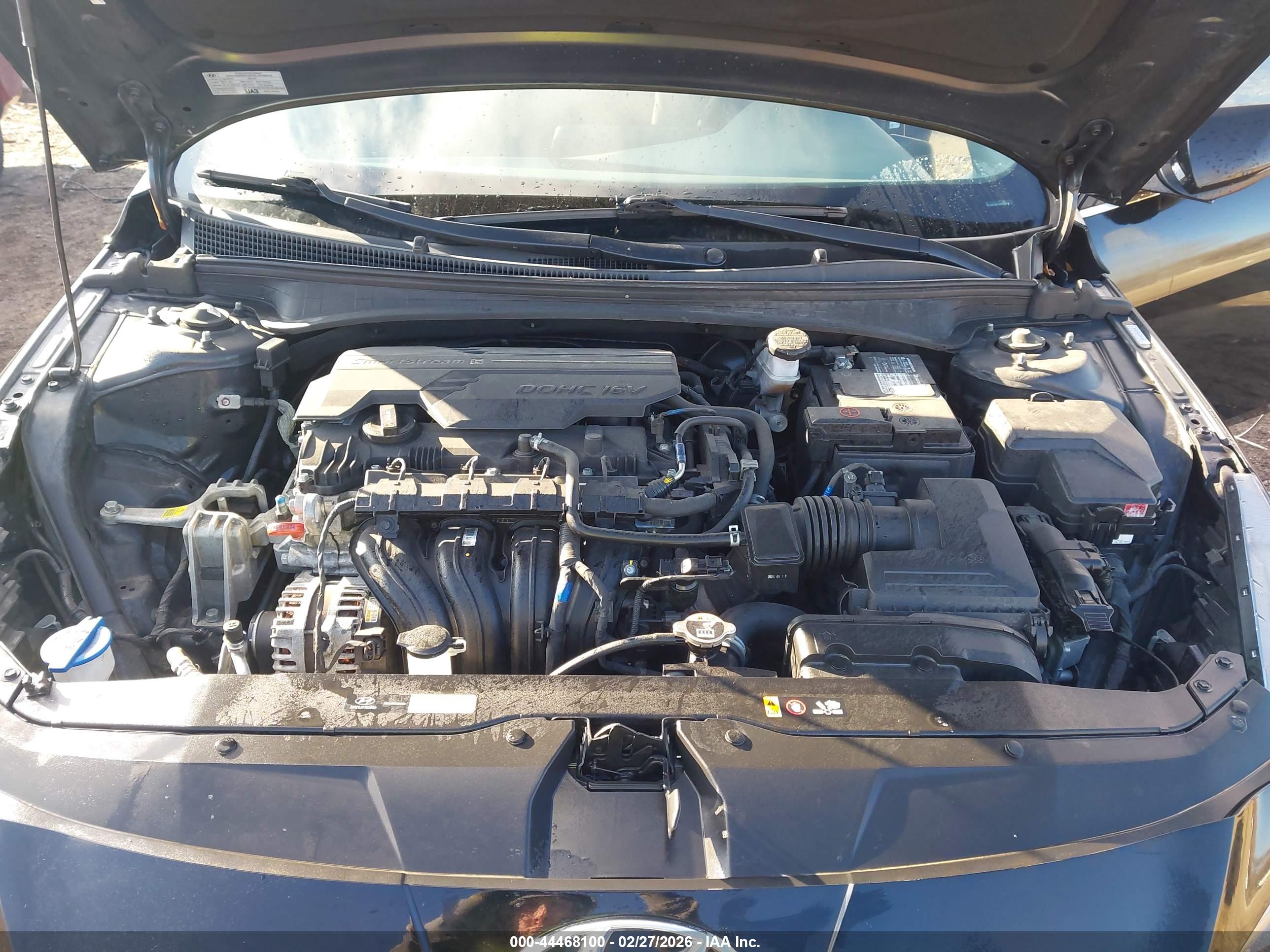 HYUNDAI ELANTRA image 10