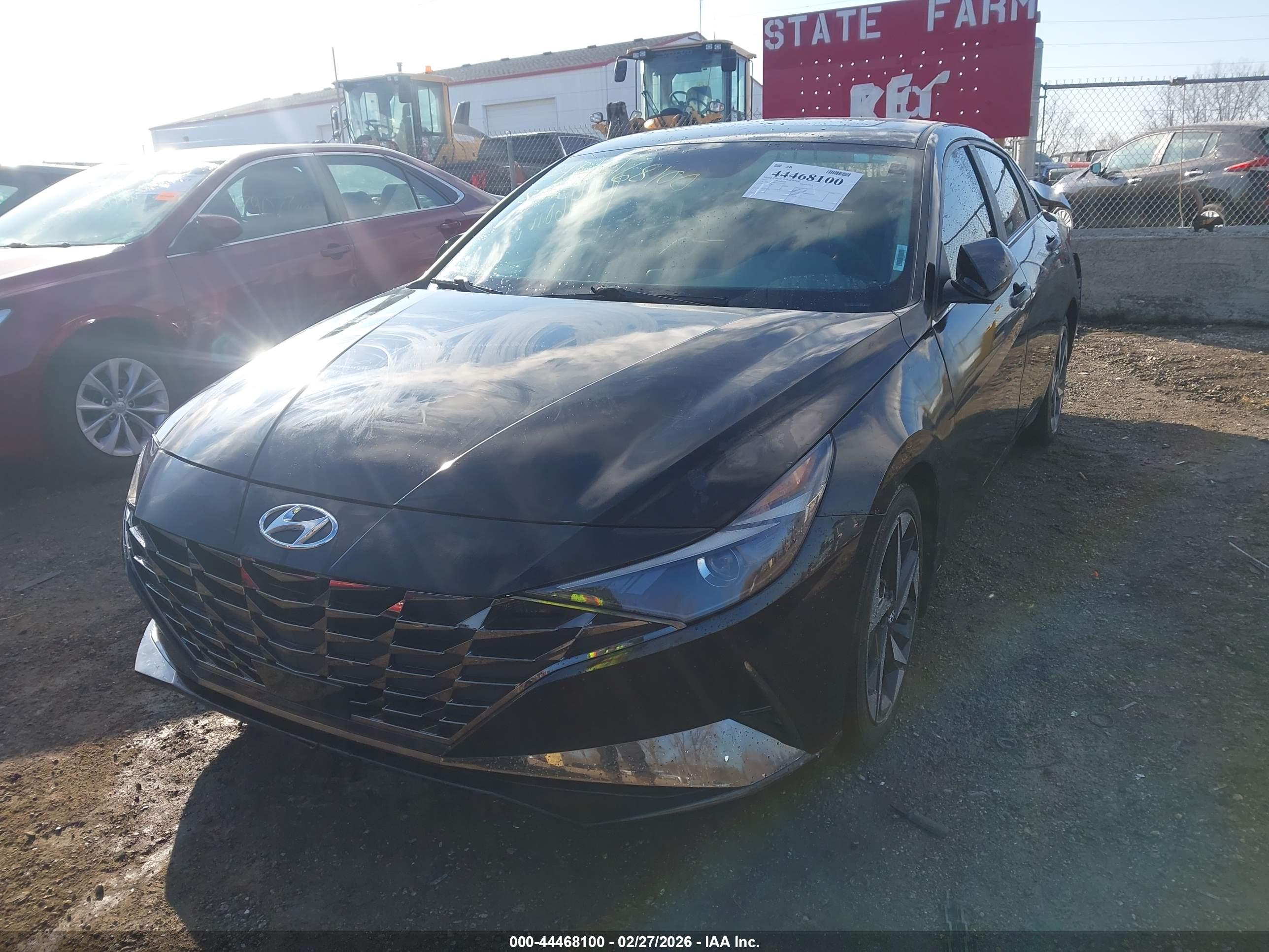 HYUNDAI ELANTRA image 2