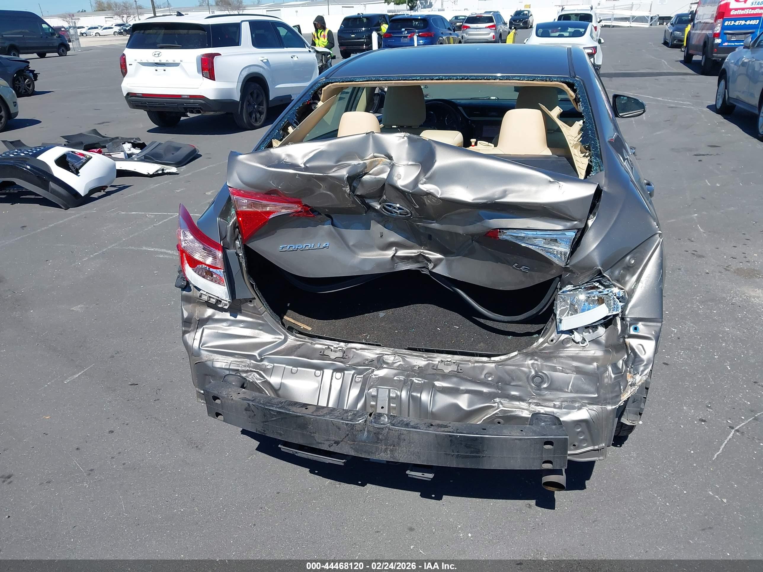 TOYOTA COROLLA image 6