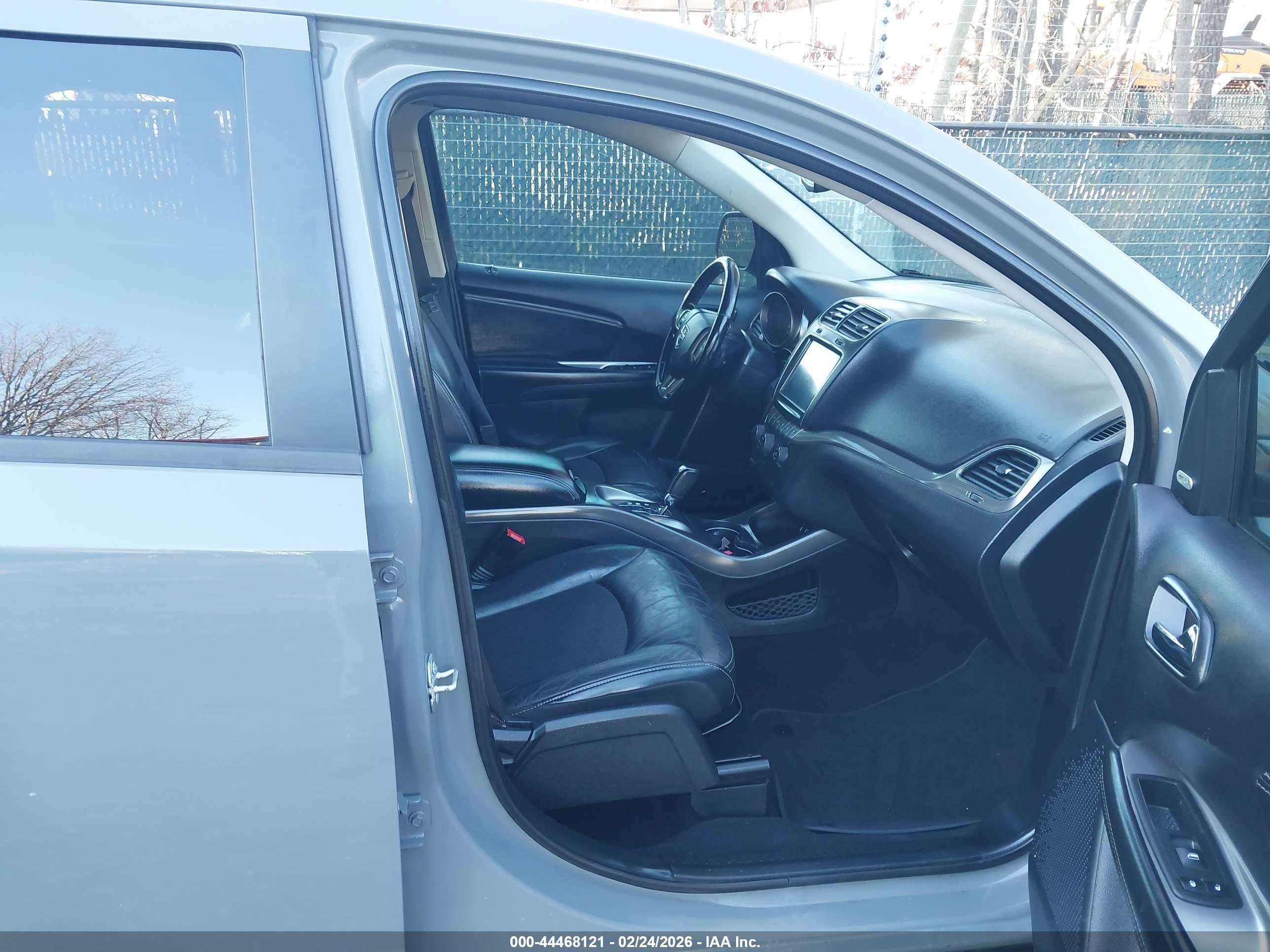 DODGE JOURNEY image 5