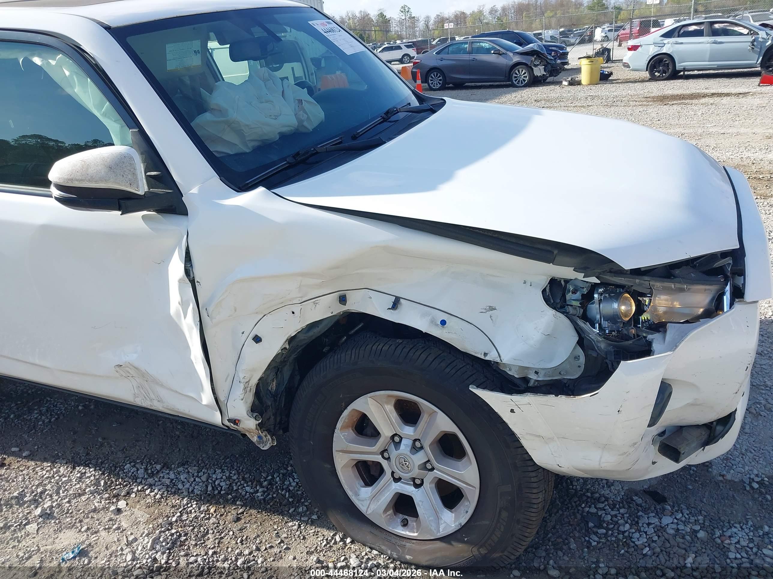 TOYOTA 4RUNNER image 6
