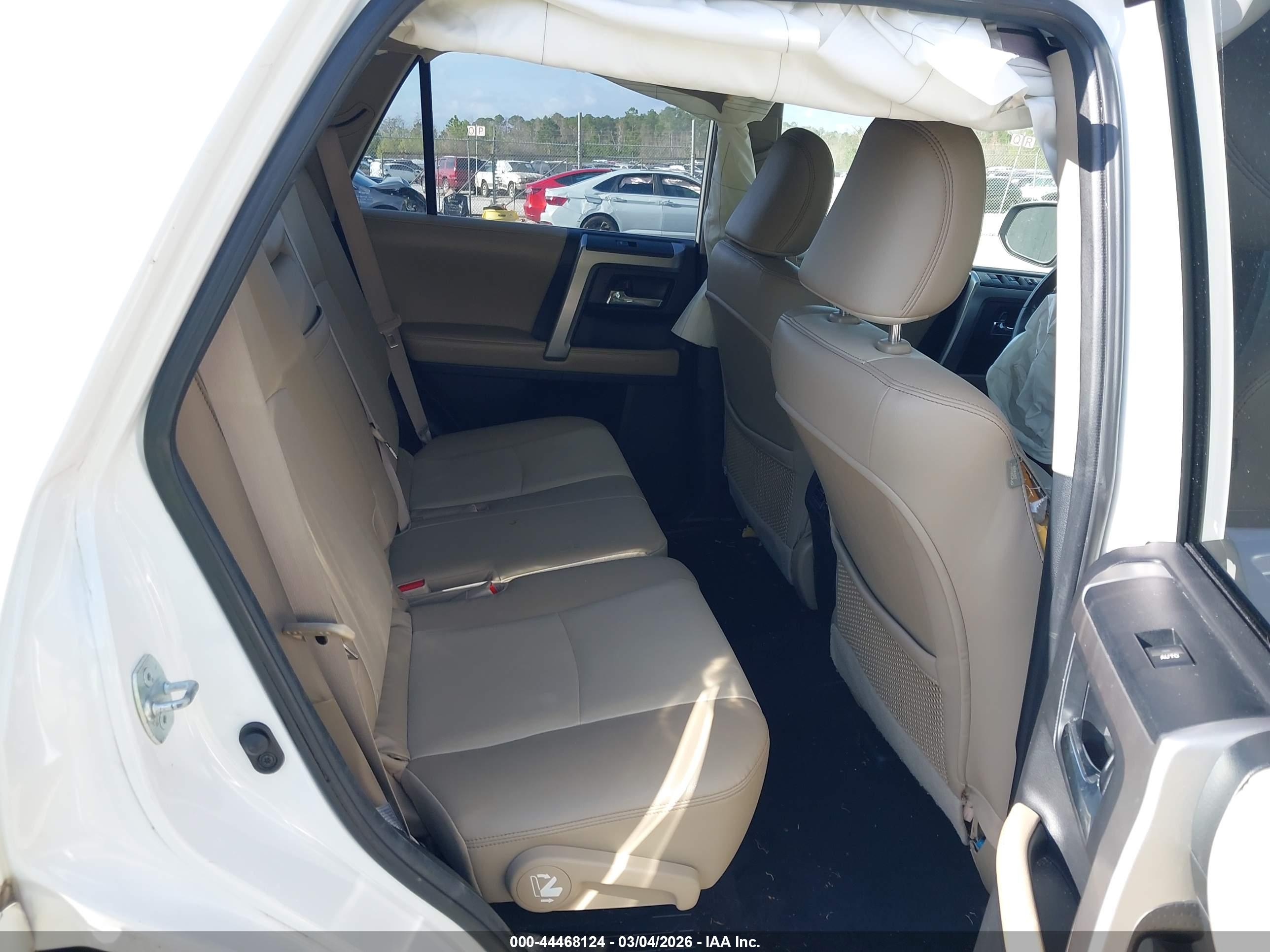 TOYOTA 4RUNNER image 8