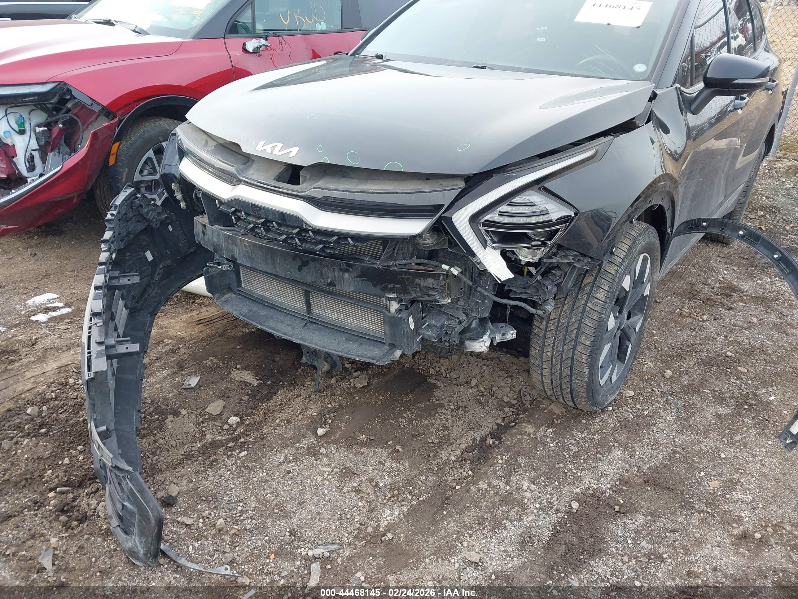 KIA SPORTAGE image 6