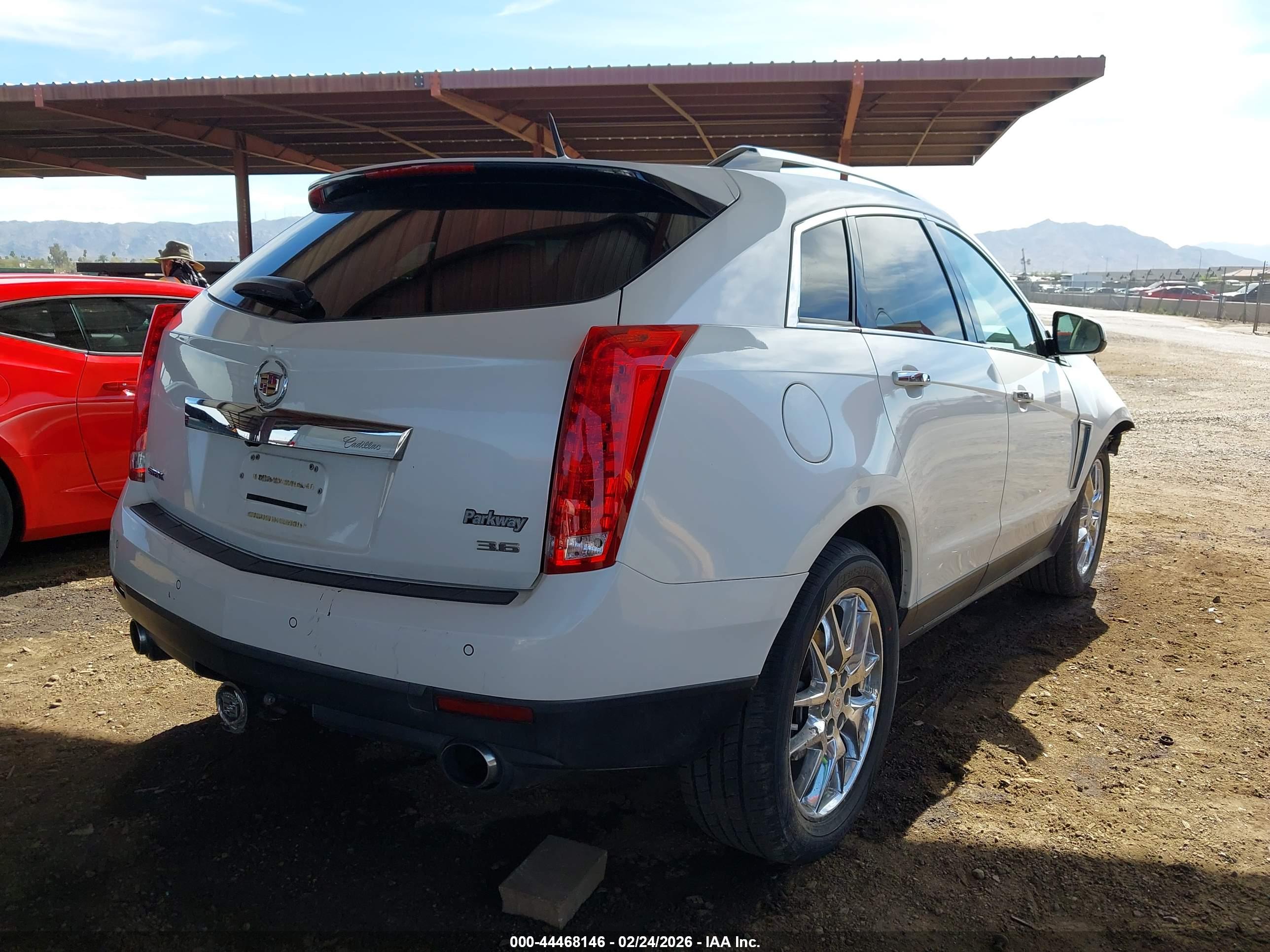 CADILLAC SRX image 4