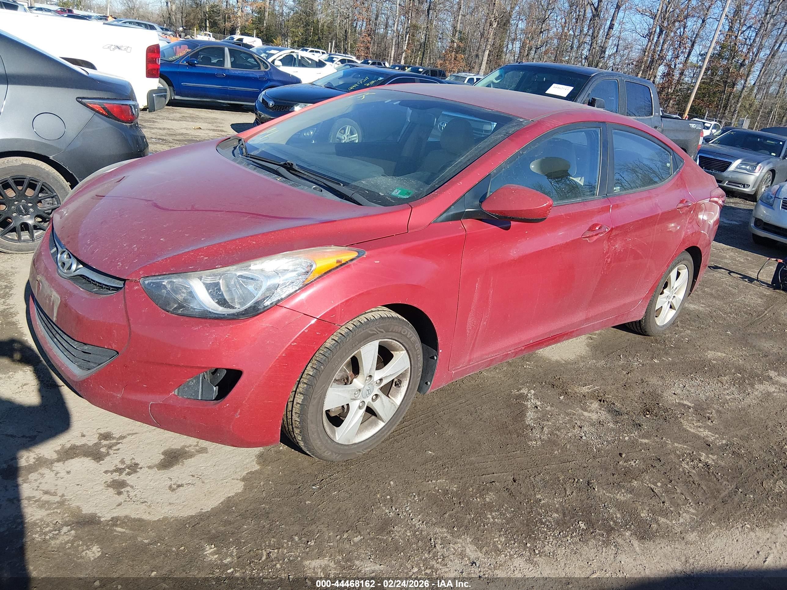 HYUNDAI ELANTRA image 2