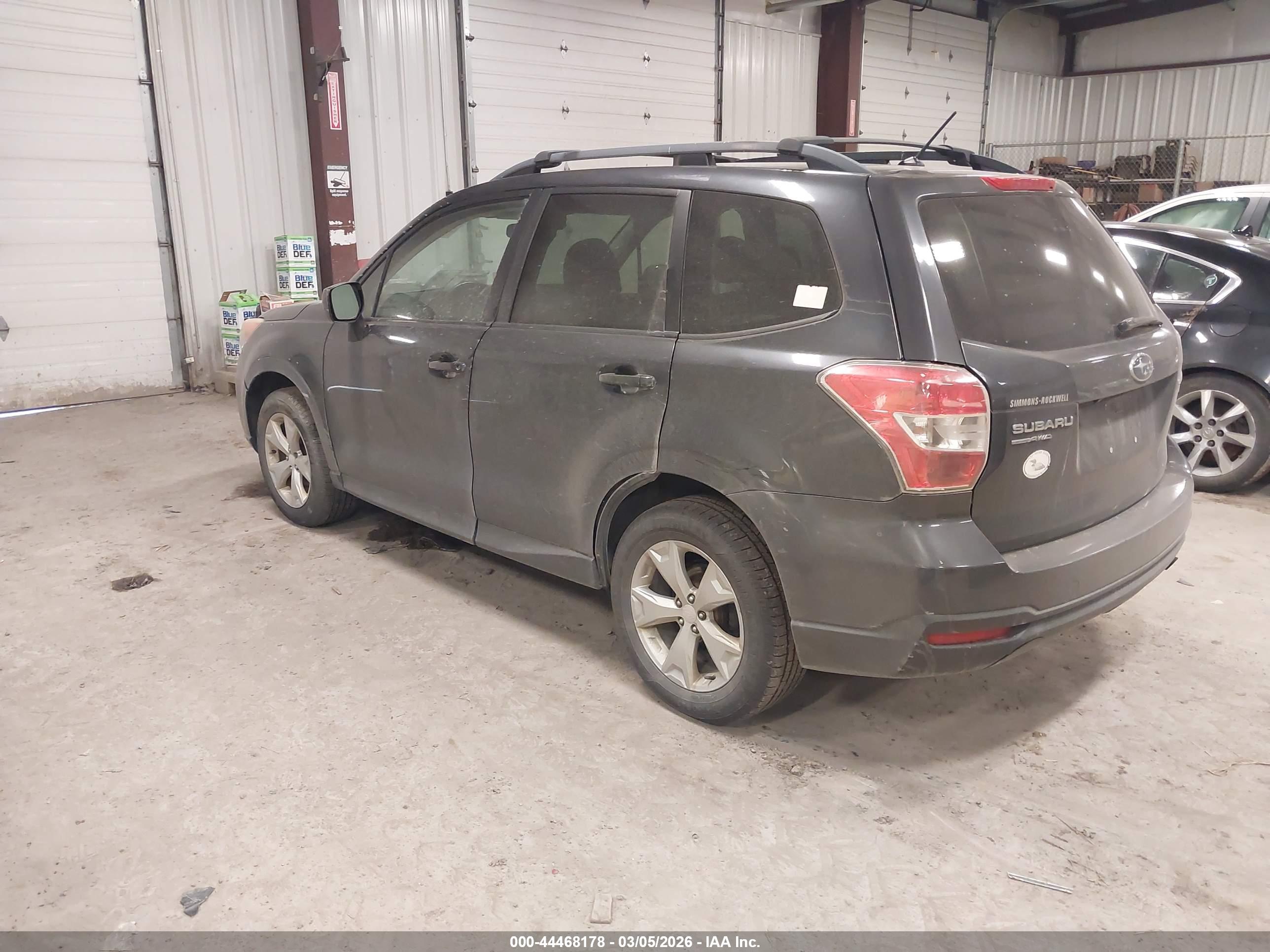 SUBARU FORESTER image 3